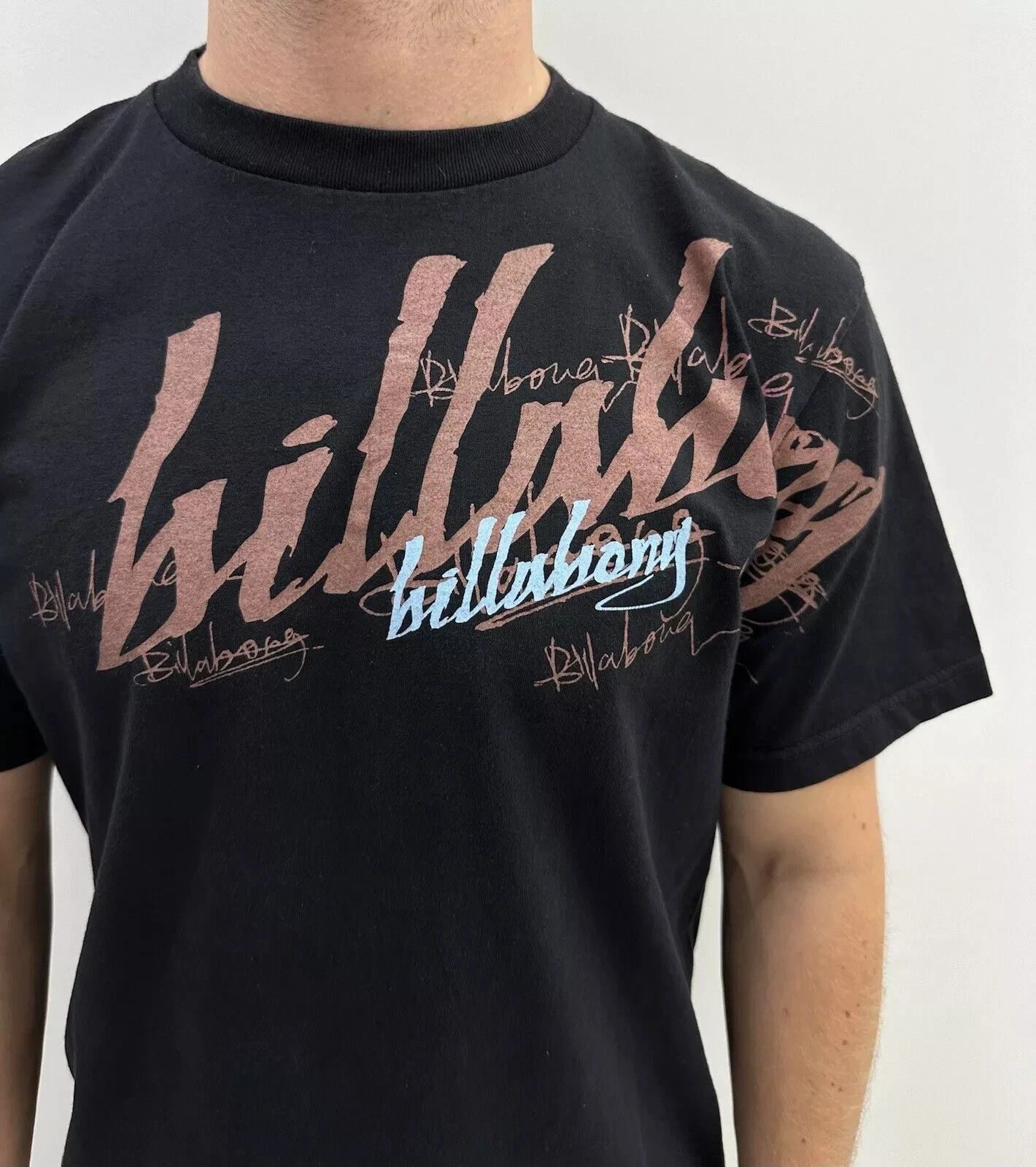 Billabong VINTAGE 2000s BILLABONG T-SHIRT TEE GRAPHIC Y2K MENS SURF Size US S / EU 44-46 / 1 - 2 Thumbnail