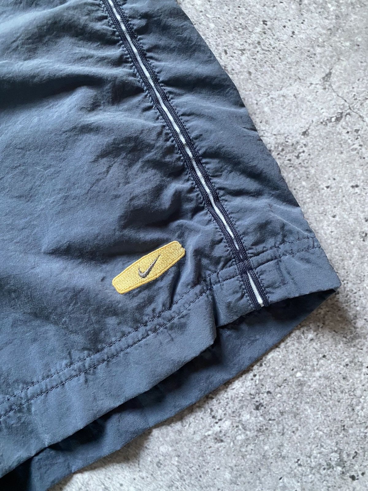 Nike × Vintage Vintage Nike Shorts Y2K Size US 32 / EU 48 - 4 Thumbnail