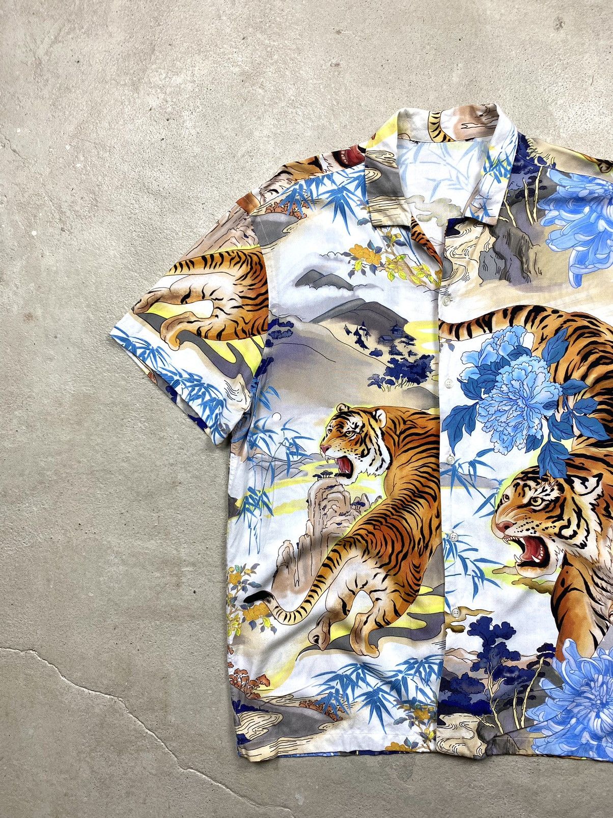 Vintage Vintage Beautiful Tiger Japan Shirt Y2K Kapital Size US L / EU 52-54 / 3 - 2 Thumbnail