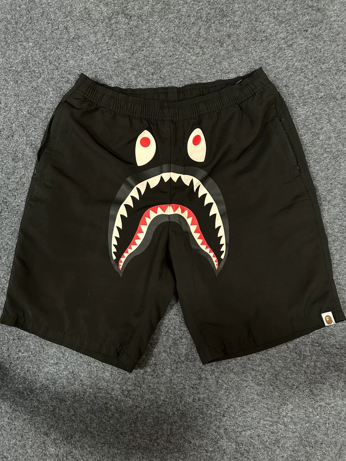 Bape Bape Multi Shark Shorts Designer Size US 34 / EU 50 - 1 Thumbnail