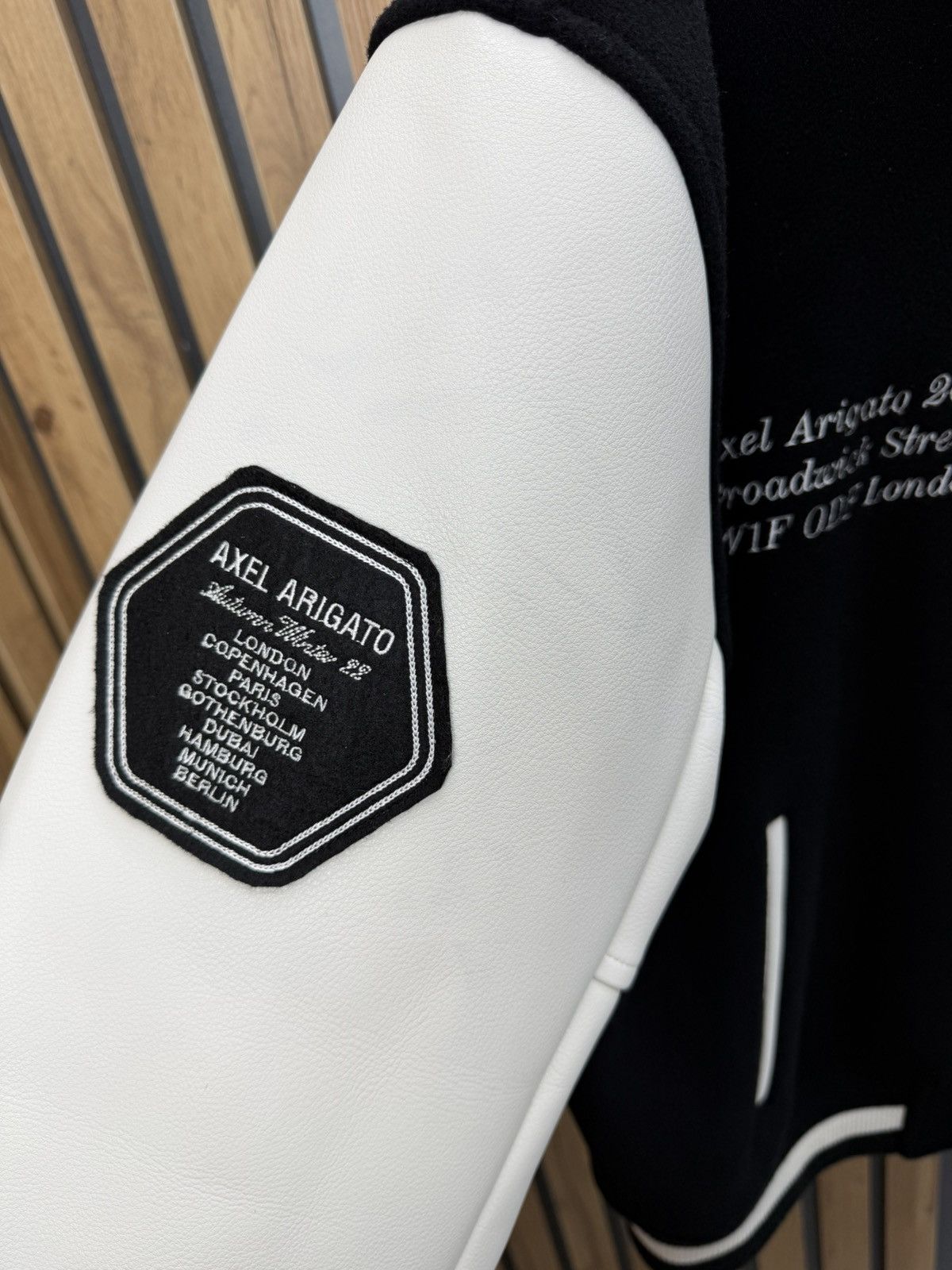 Axel Arigato Axel Arigato illusion Varsity Bomber Jacket Size L Size US L / EU 52-54 / 3 - 16 Thumbnail