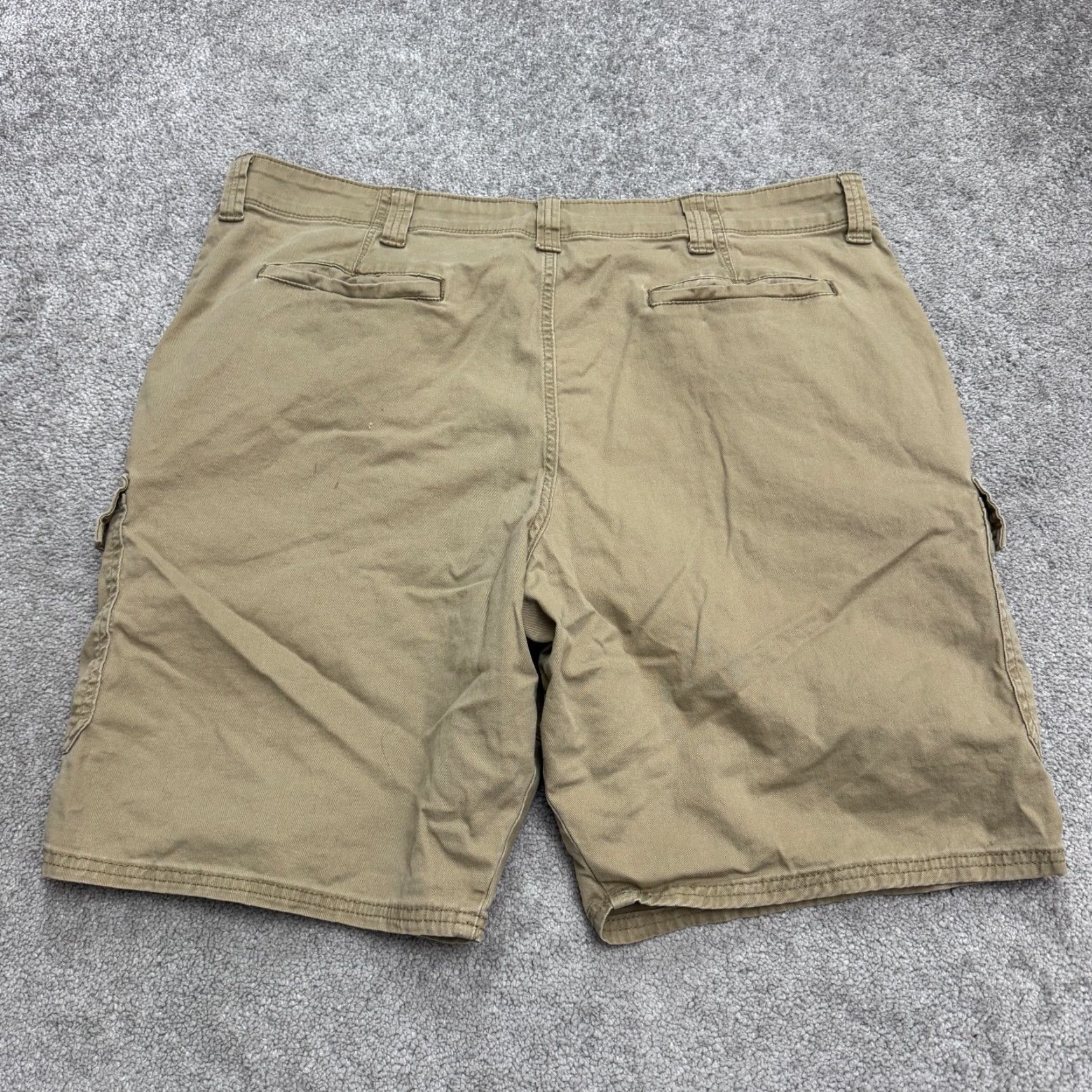 Wrangler Wrangler Relaxed Fit Cargo Shorts Mens 40 Khaki Brown Cotton Outdoor Stretch Cargo Pocket Pockets 9.5 Inseam Summer Fall 40 Mens Clothing Size US 40 / EU 56 - 2 Thumbnail