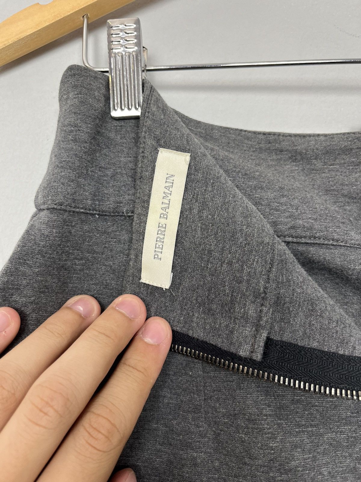 Pierre Balmain Pierre Balmain Luxury Cotton / Nylon Zip Skirt Size 34" / US 12 / IT 48 - 8 Thumbnail