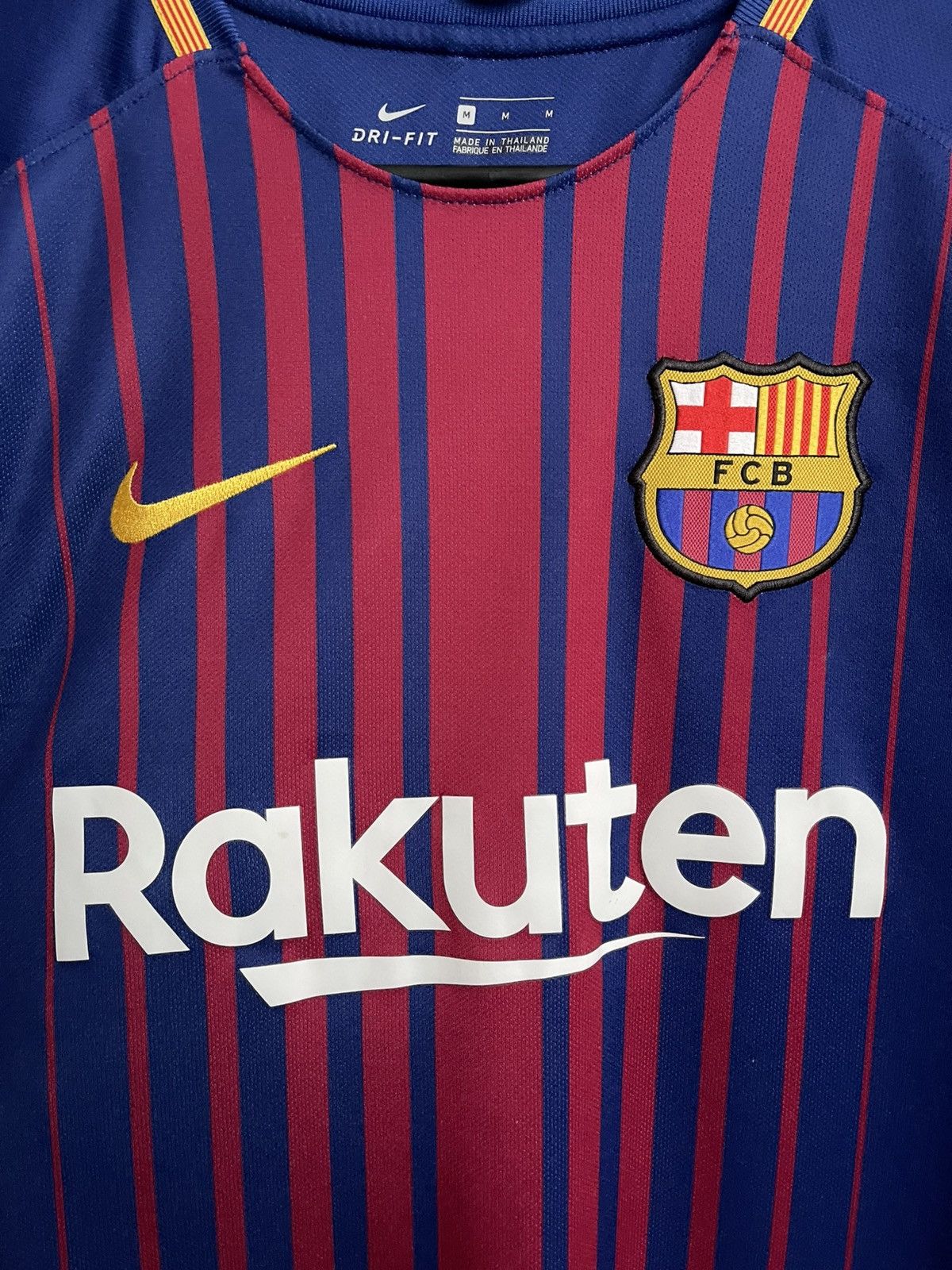 Nike 2017/2018 Nike FC Barcelona Messi Soccer Jersey T-Shirt Size US M / EU 48-50 / 2 - 10 Thumbnail