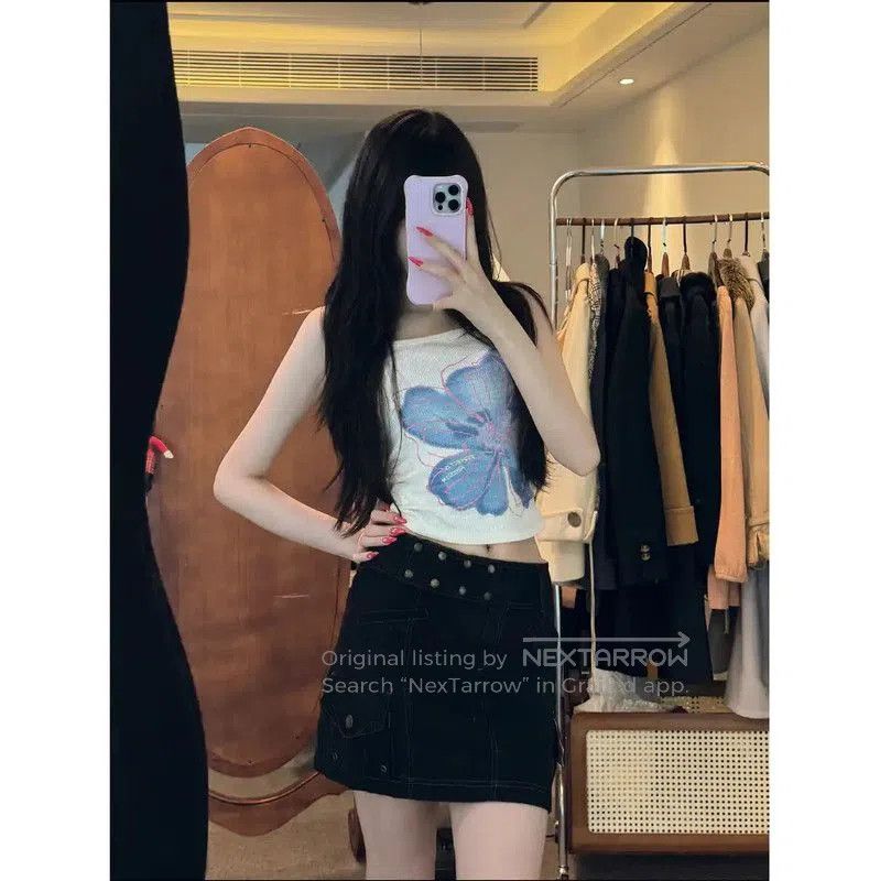 Burberry Burberry Black Cotton Fitted Mini Skirt. Size 23" - 7 Thumbnail
