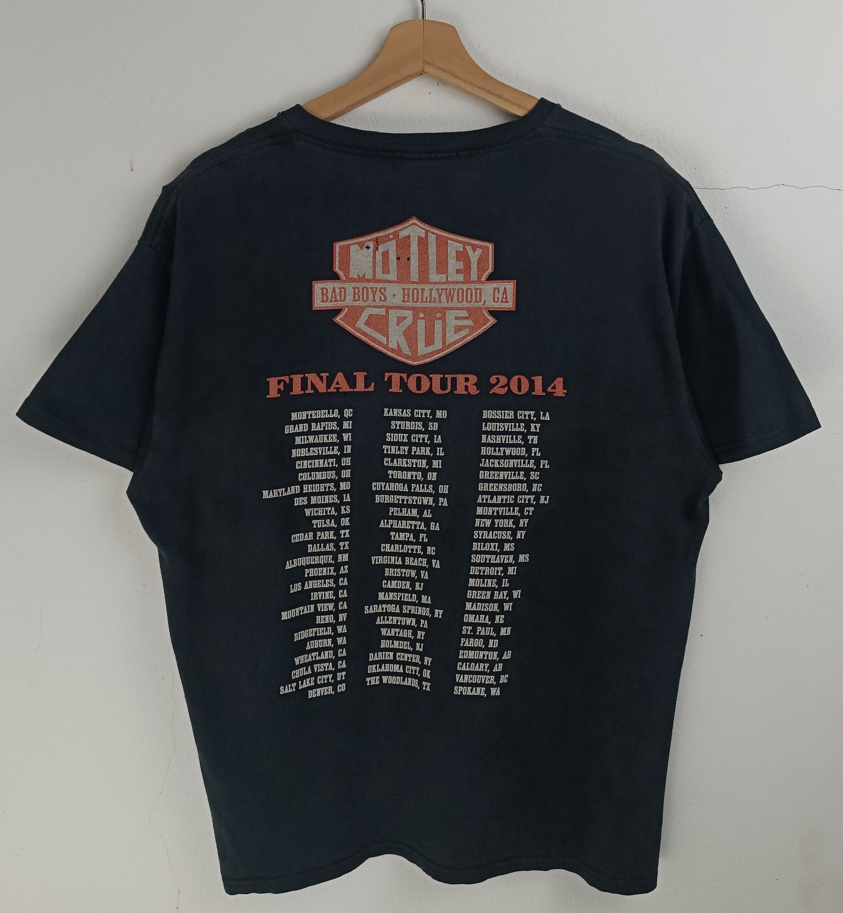 Band Tees THRASHED FADED VINTAGE '14 MOTLEY CRUE FINAL TOUR HARLEY LOG Size US L / EU 52-54 / 3 - 4 Thumbnail