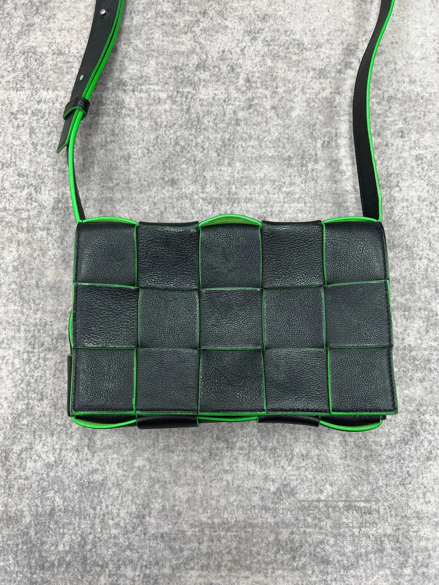 Bottega Veneta Bottega Veneta Six. Size ONE SIZE - 2 Thumbnail