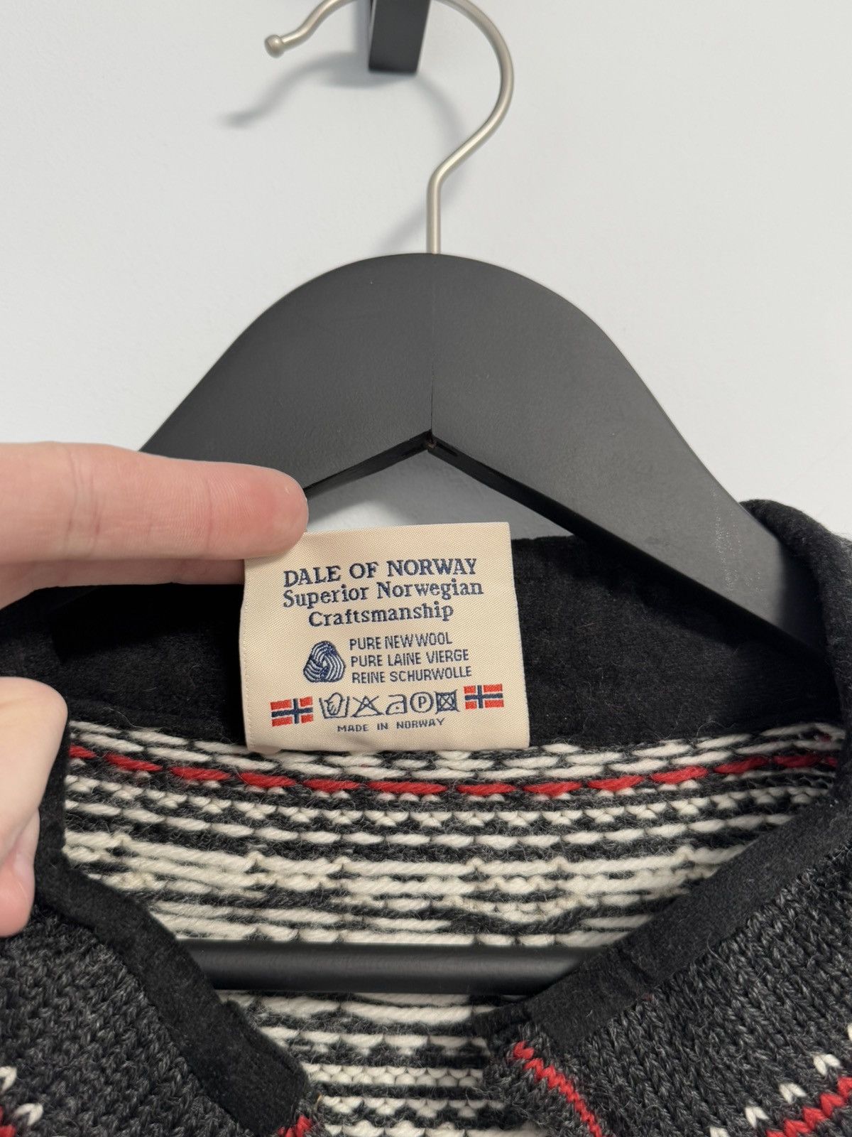 Dale Of Norway × Vintage Vintage Dale Of Norway Knit Zip Scandinavian Sweater Size US L / EU 52-54 / 3 - 13 Thumbnail