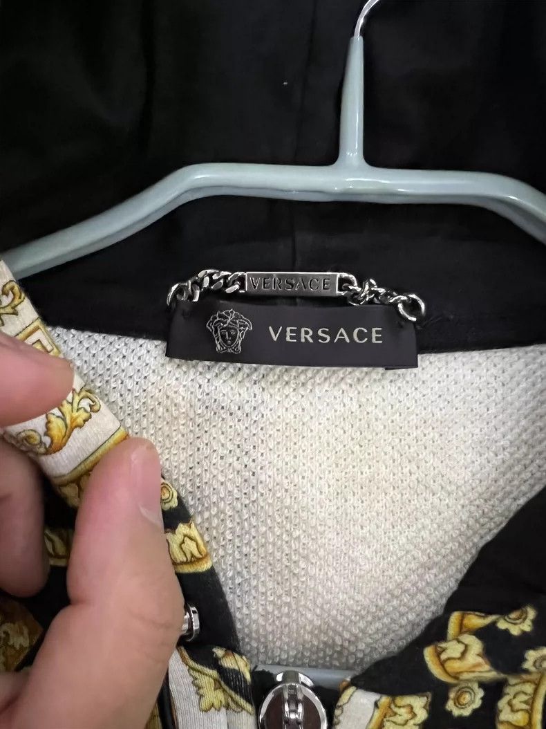 Versace Versace Classic baroque style stitching pattern design Size US M / EU 48-50 / 2 - 9 Thumbnail