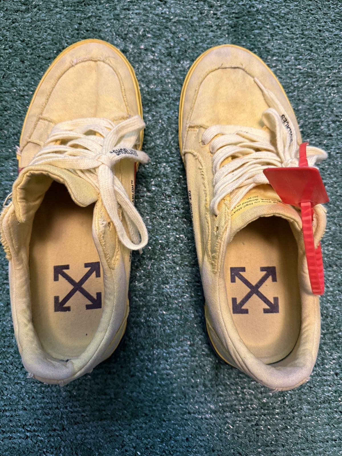 Off-White Off-White Low Vulc “Yellow Red” Size US 10 / EU 43 - 7 Thumbnail