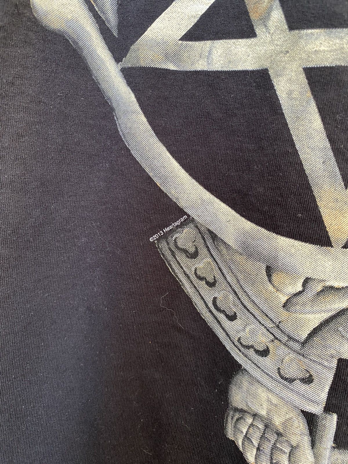 Vintage T shirt him - bone sculpture - rock off 2013 Size US S / EU 44-46 / 1 - 3 Thumbnail