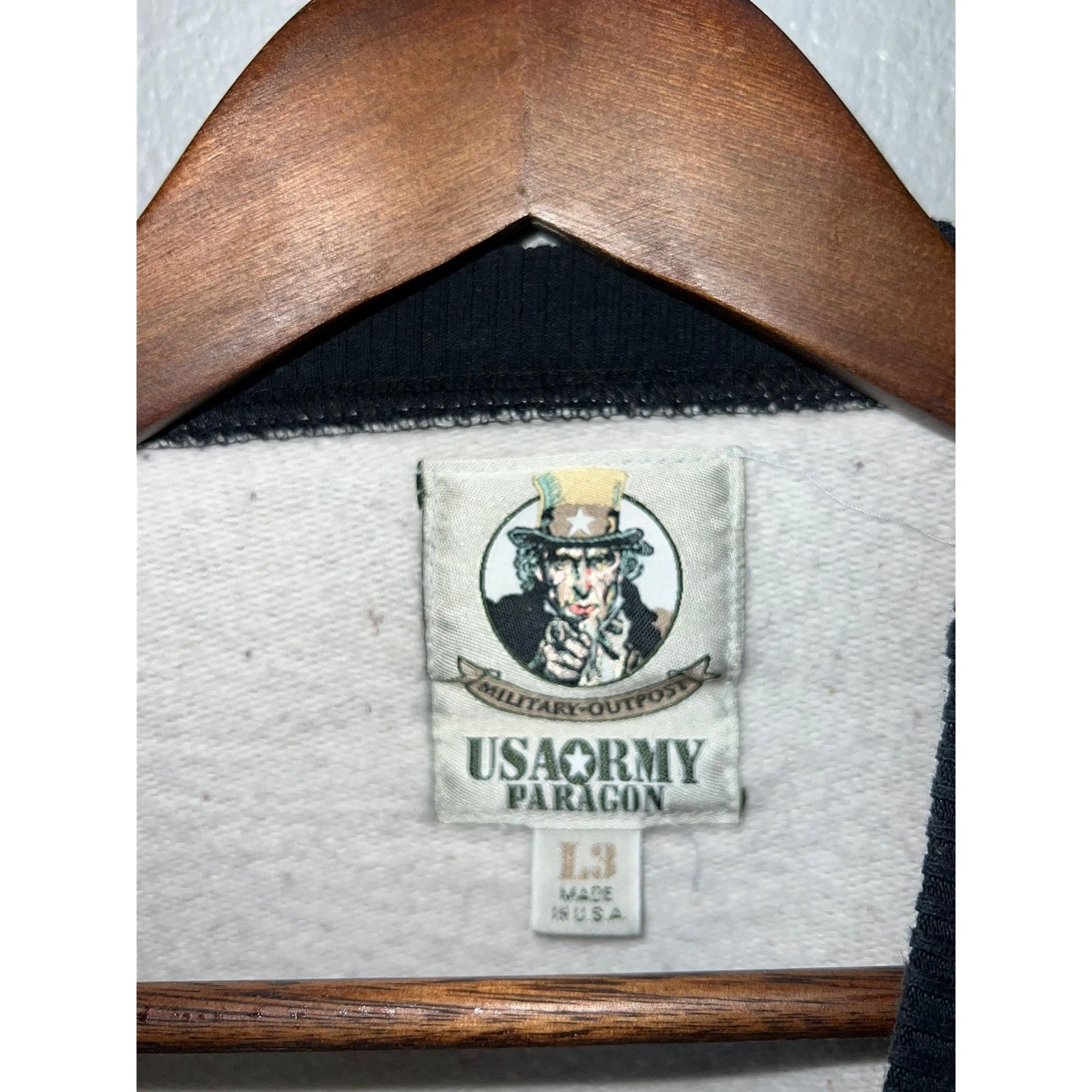 Vintage Vintage US Army Paragon Sweatshirt Military Outpost VTG 90s Size US L / EU 52-54 / 3 - 7 Thumbnail