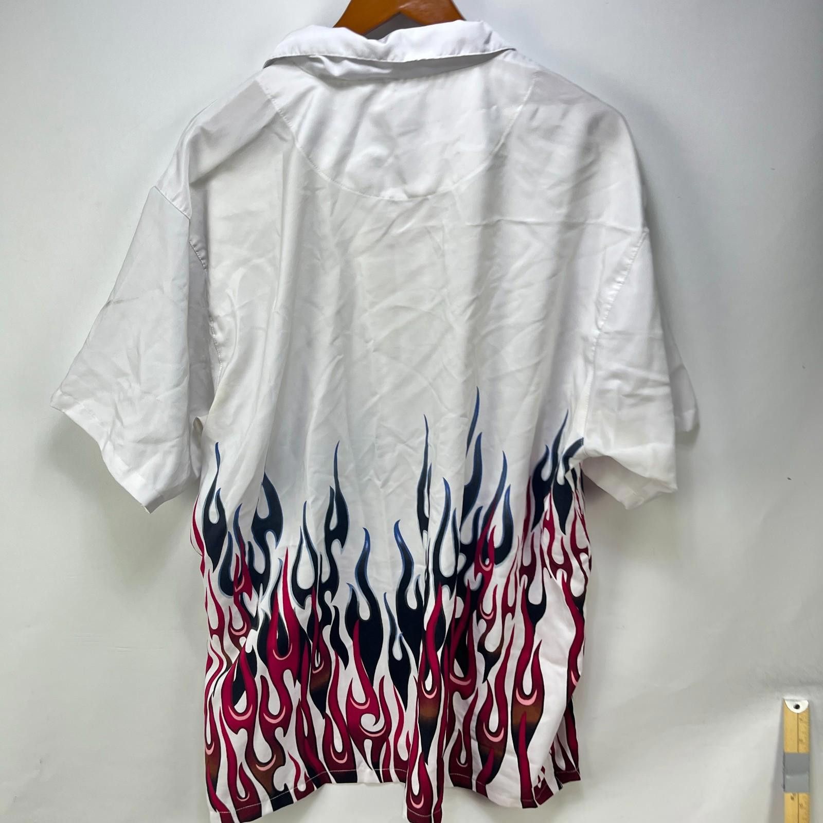 Vintage Vintage Y2K Flames Button Up Short Sleeve Skater Shirt XL Size US XL / EU 56 / 4 - 8 Thumbnail