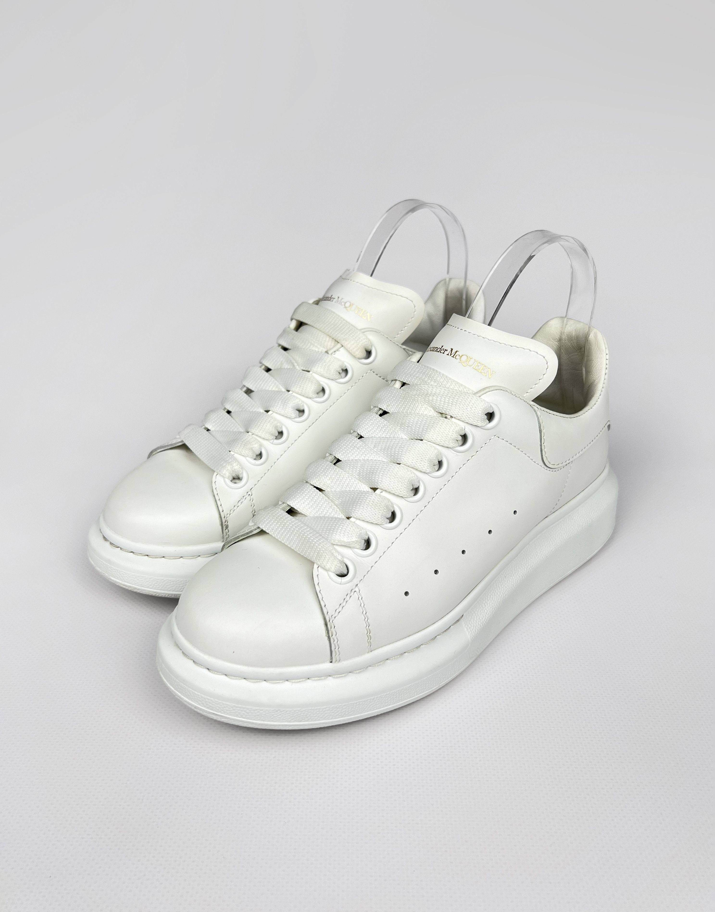 Alexander McQueen Silver Leather Revel Pumps | Grailed