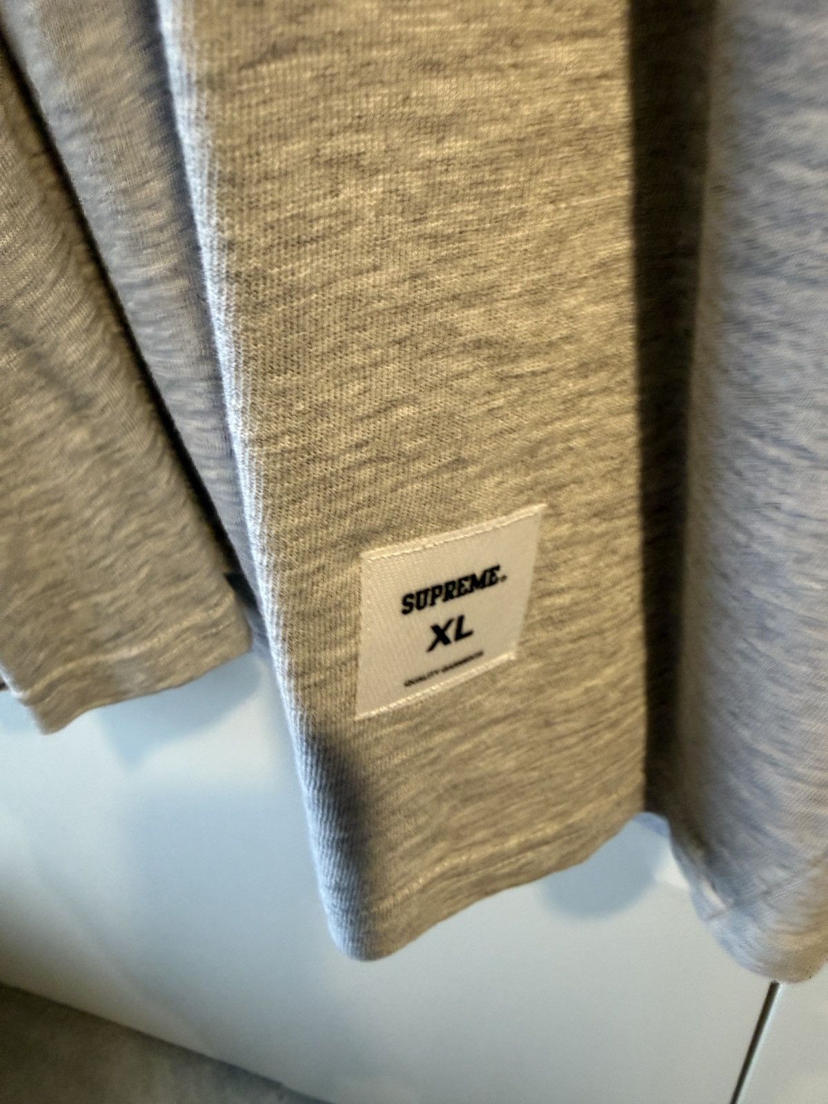 Supreme Supreme old english long sleeve Size US XL / EU 56 / 4 - 4 Thumbnail