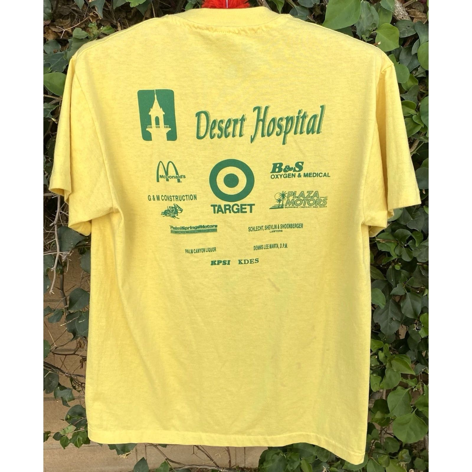 Hanes VINTAGE Hanes 10K Race T Shirt Kiwanis Club Palm Springs M Crew Neck Short Sleeve Yellow 1996 50/50 Graphic Print Mens Size US M / EU 48-50 / 2 - 6 Thumbnail