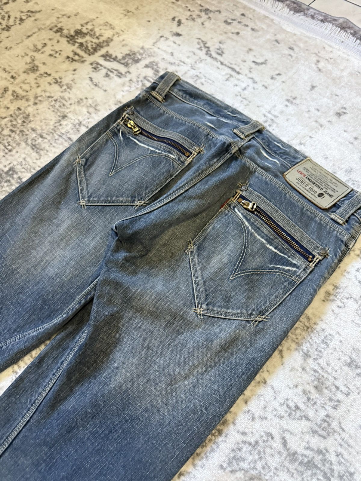 Levi's 90s Levis Engineered Jeans Whiskers Twist Leg Size US 30 / EU 46 - 12 Thumbnail