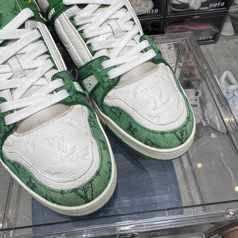 Louis Vuitton Louis Vuitton Trainer Green and White Low-Top Sneakers -250 Size US 11 / EU 44 - 6 Thumbnail