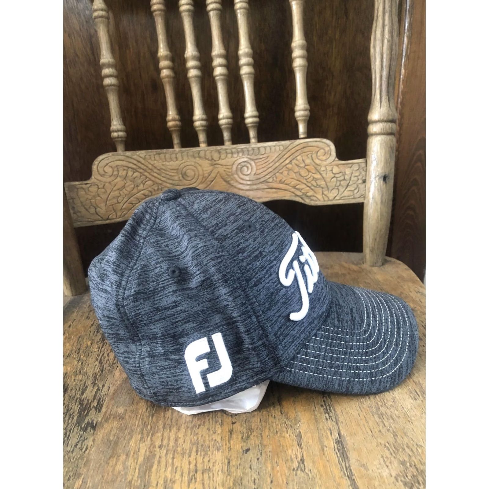 Titleist Titleist Hat Cap Fitted Mens S/M Gray Pro V1 FJ Stretch Performance Golf Hat Cap Mens S/M Gray Titleist FJ Pro V1 Embroidered Cap Size ONE SIZE - 5 Thumbnail