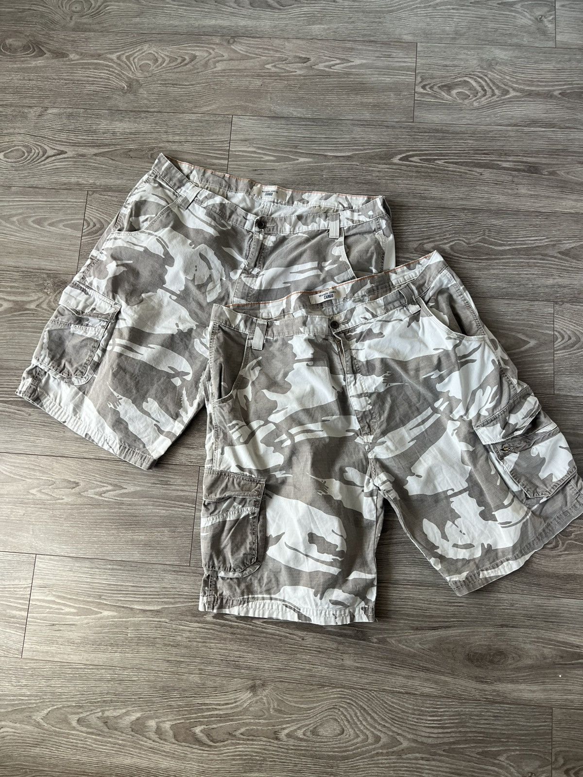 Wrangler Wrangler Baggy Cargo Army Utility Combat Shorts Size US 40 / EU 56 - 1 Thumbnail