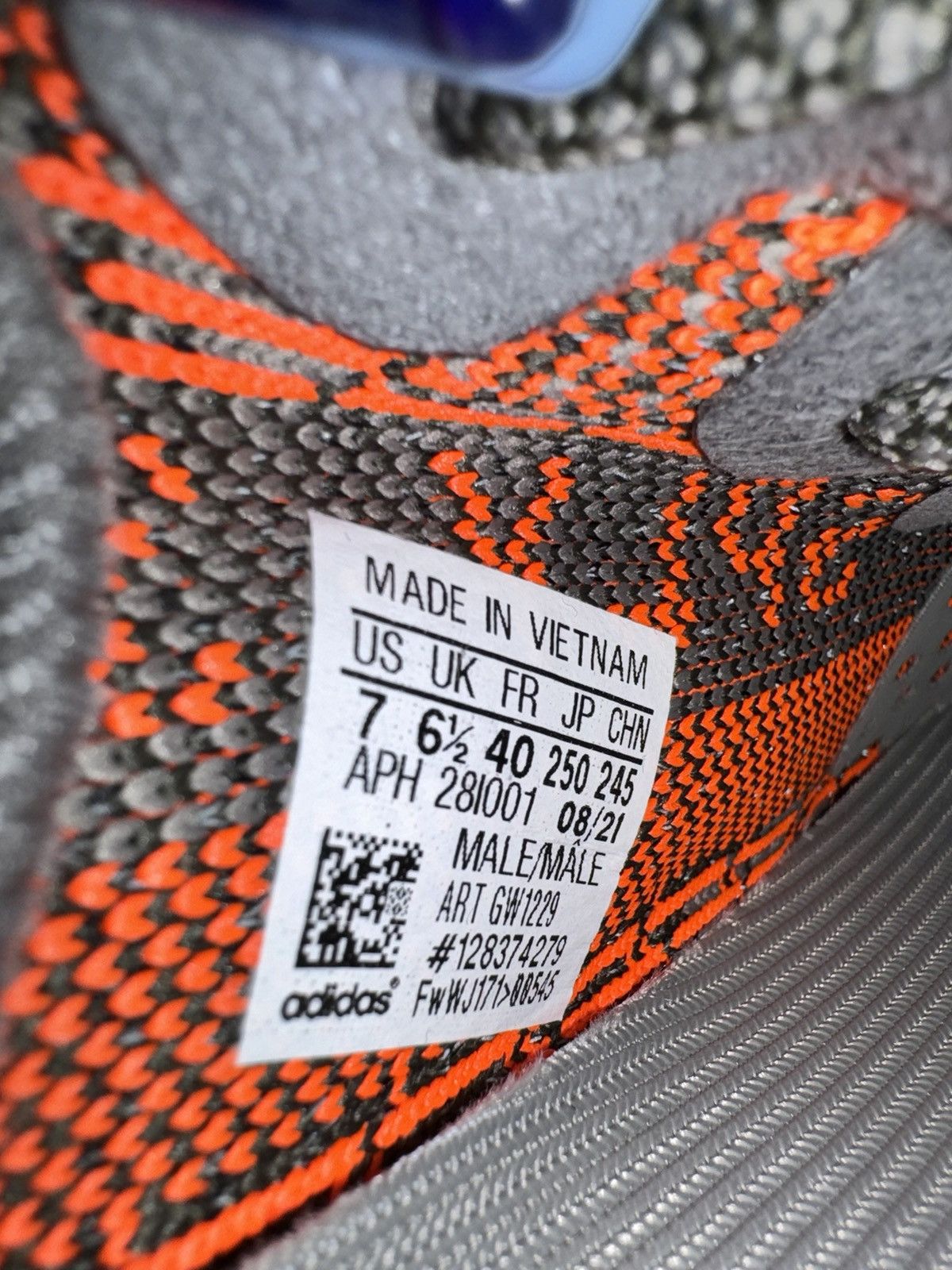Adidas × Yeezy Yeezy Boost 350 V2 Beluga Size US 7 / EU 40 - 5 Thumbnail