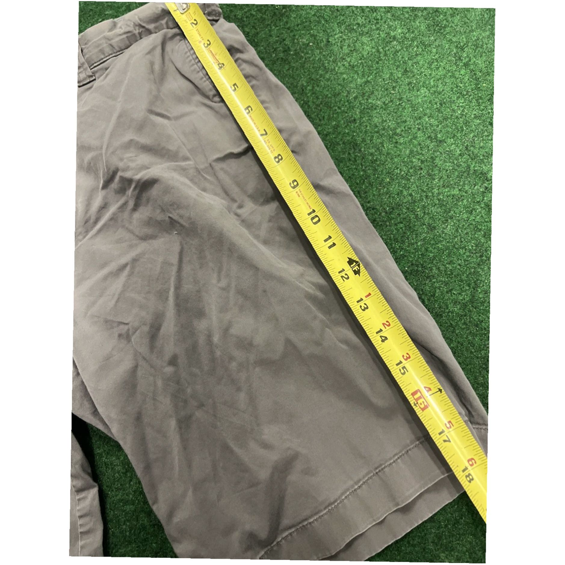 J.Crew J.Crew Shorts Adult 33 Gray Chino Stretch 10.5" Inseam Casual Preppy Mens Size US 33 - 7 Thumbnail