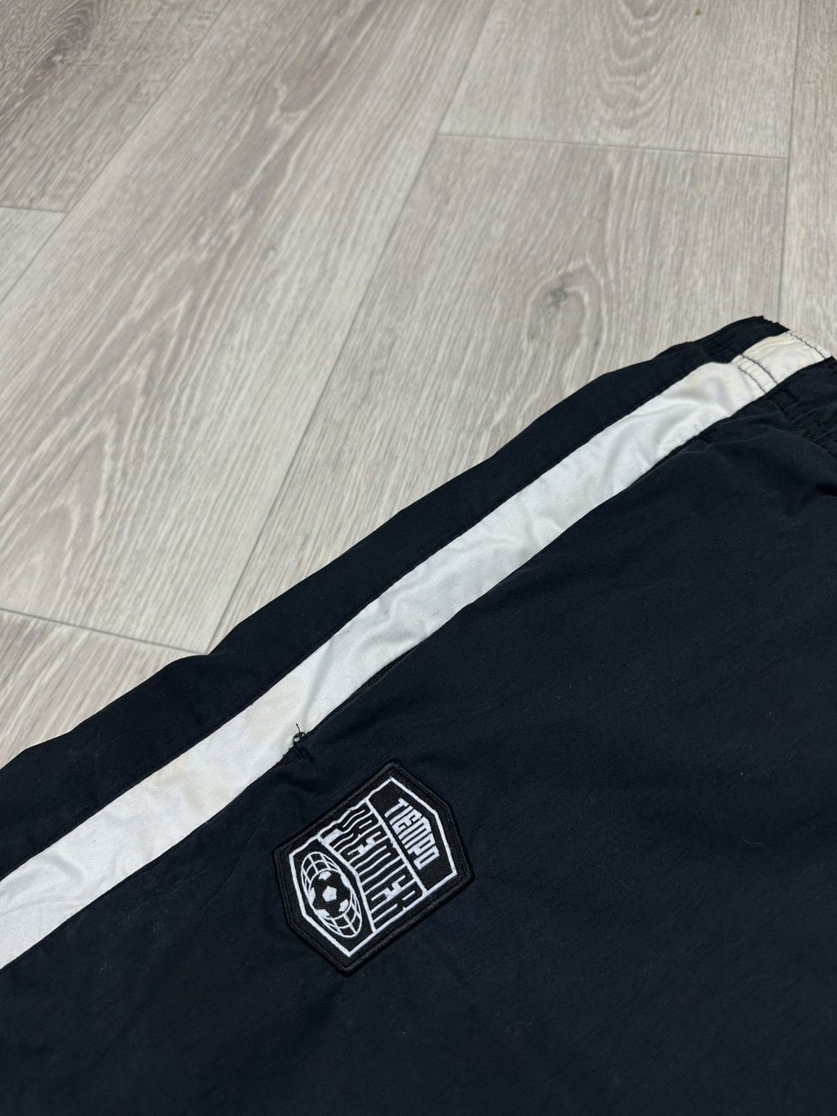Nike × Vintage Vintage Nike Nylon Sweatpants Joggers Premier Tiempo Size US 38 / EU 54 - 8 Thumbnail