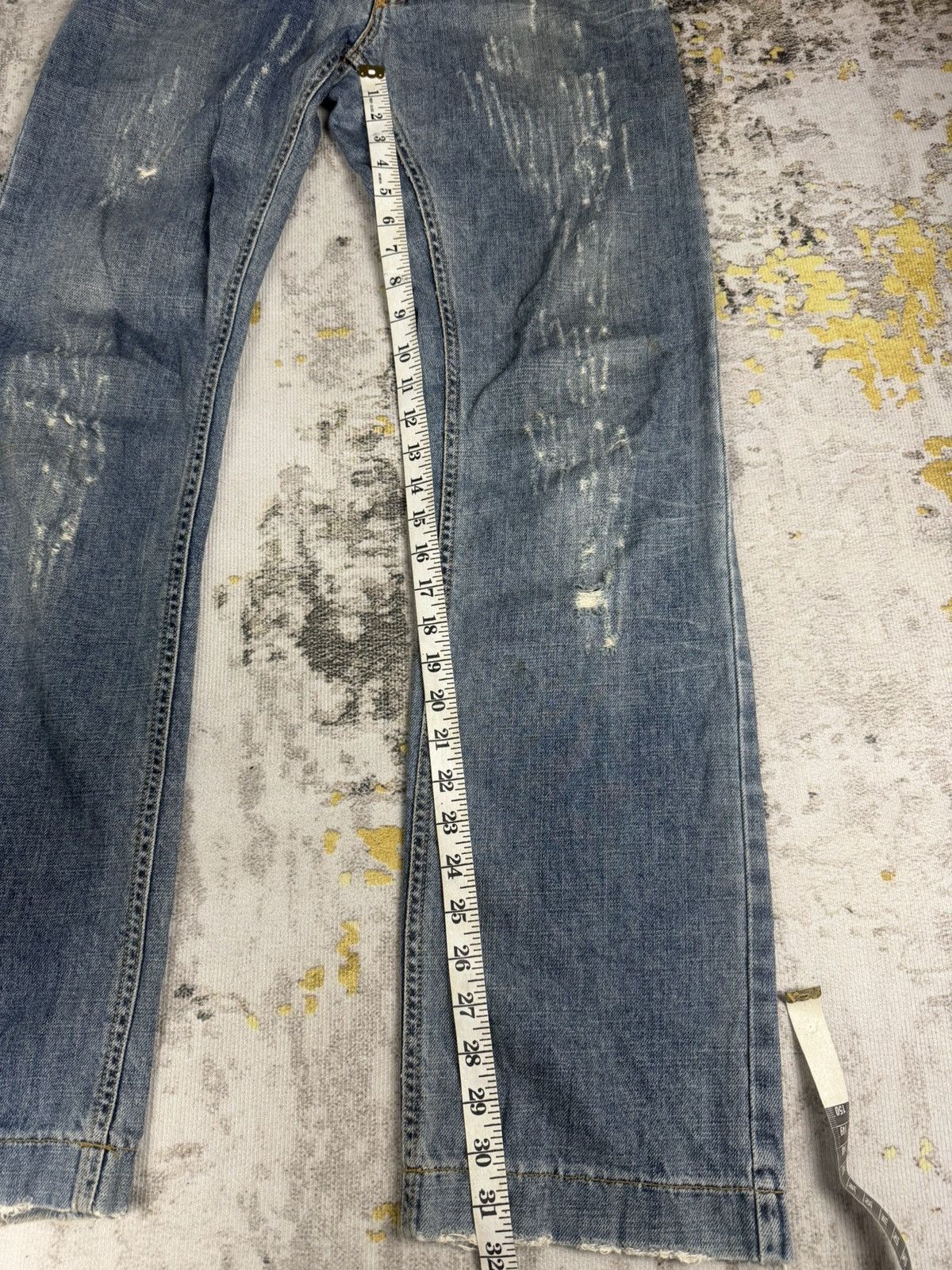 Dolce & Gabbana Vintage Dolce & Gabbana 16 Classic Distressed Jeans Size US 31 - 11 Thumbnail