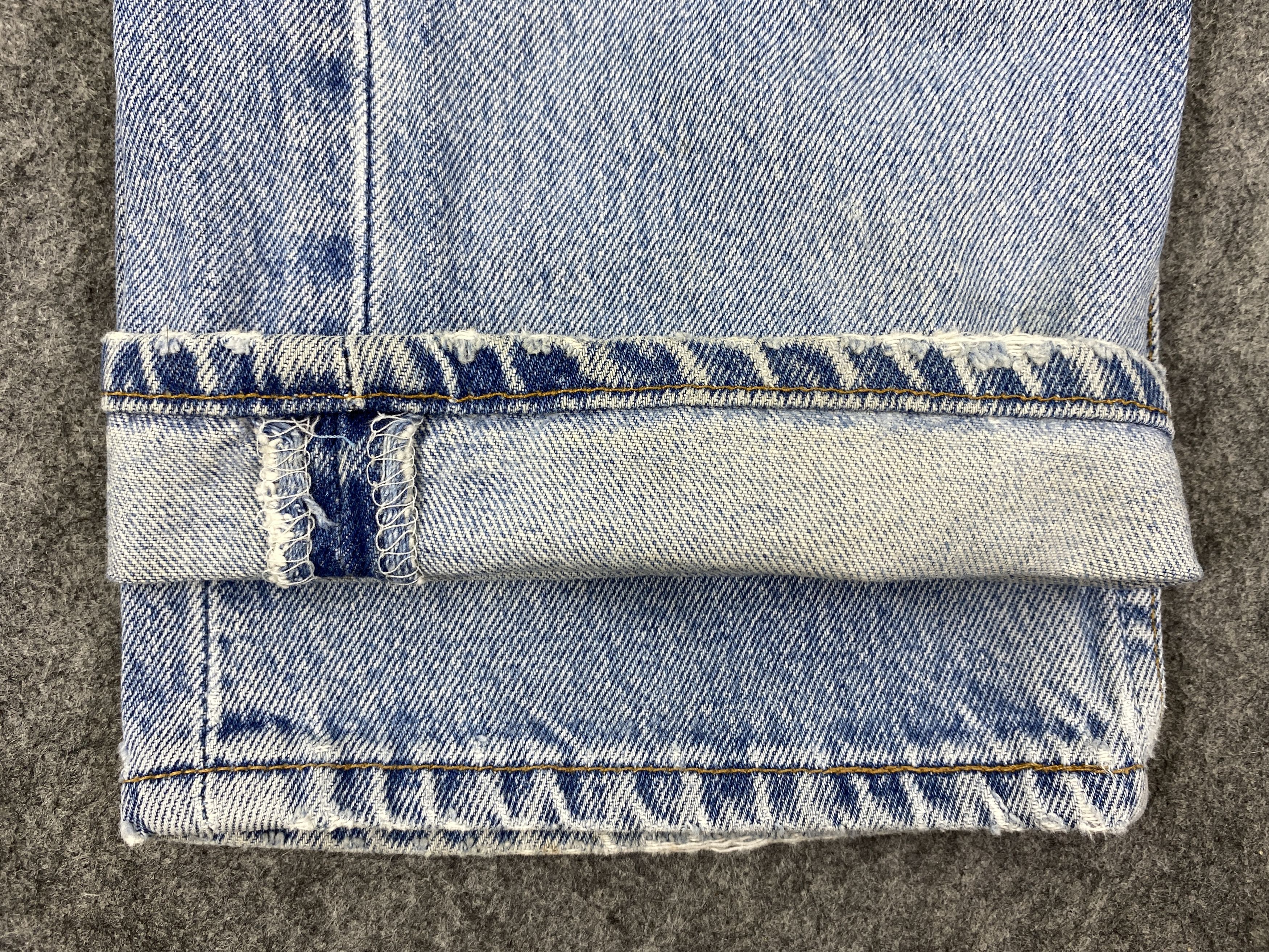Levi's Ripped Light Wash Vintage Levi's 501 USA 30x35.5 -JN1665 Size US 30 / EU 46 - 11 Thumbnail