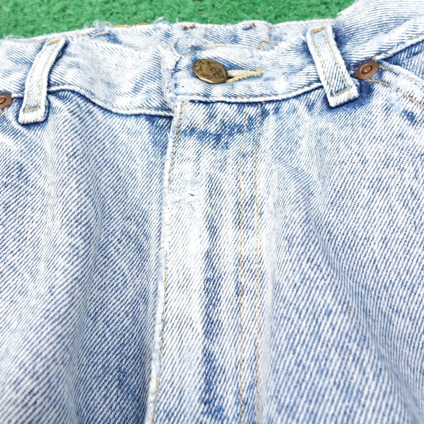 Lee VINTAGE LEE Jeans DISTRESSED USA MADE WOMENS 11 MED (27x29) Blue Acid Wash Denim Size 32" / US 10 / IT 46 - 4 Thumbnail
