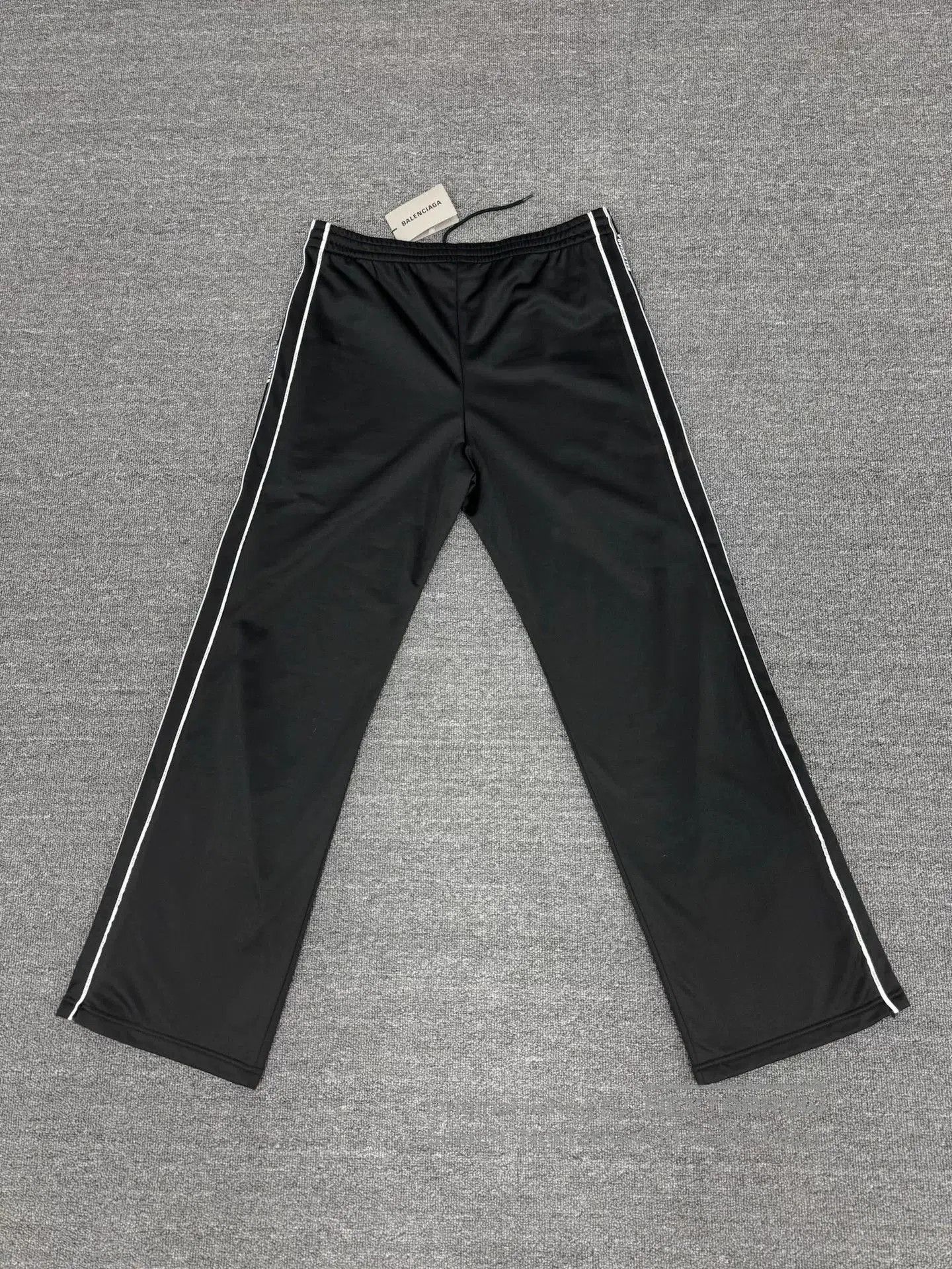 Balenciaga Balenciaga Side Logo Nylon Pants. Size US 36 / EU 52 - 2 Thumbnail