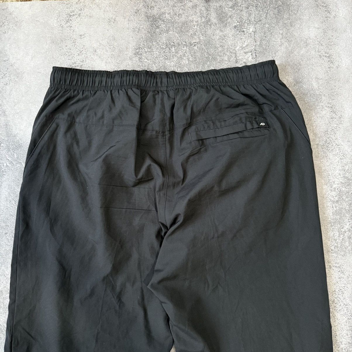 Nike Vintage Nike Nylon Track Pants Y2K Size US 34 / EU 50 - 13 Thumbnail