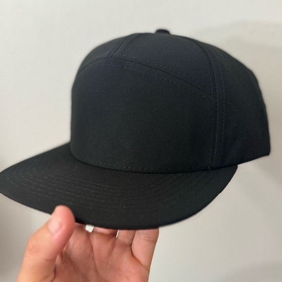 Designer NEW 7 PANEL CAMPER LASER CUT MESH GOLFER BLACK HAT Size ONE SIZE - 1 Thumbnail