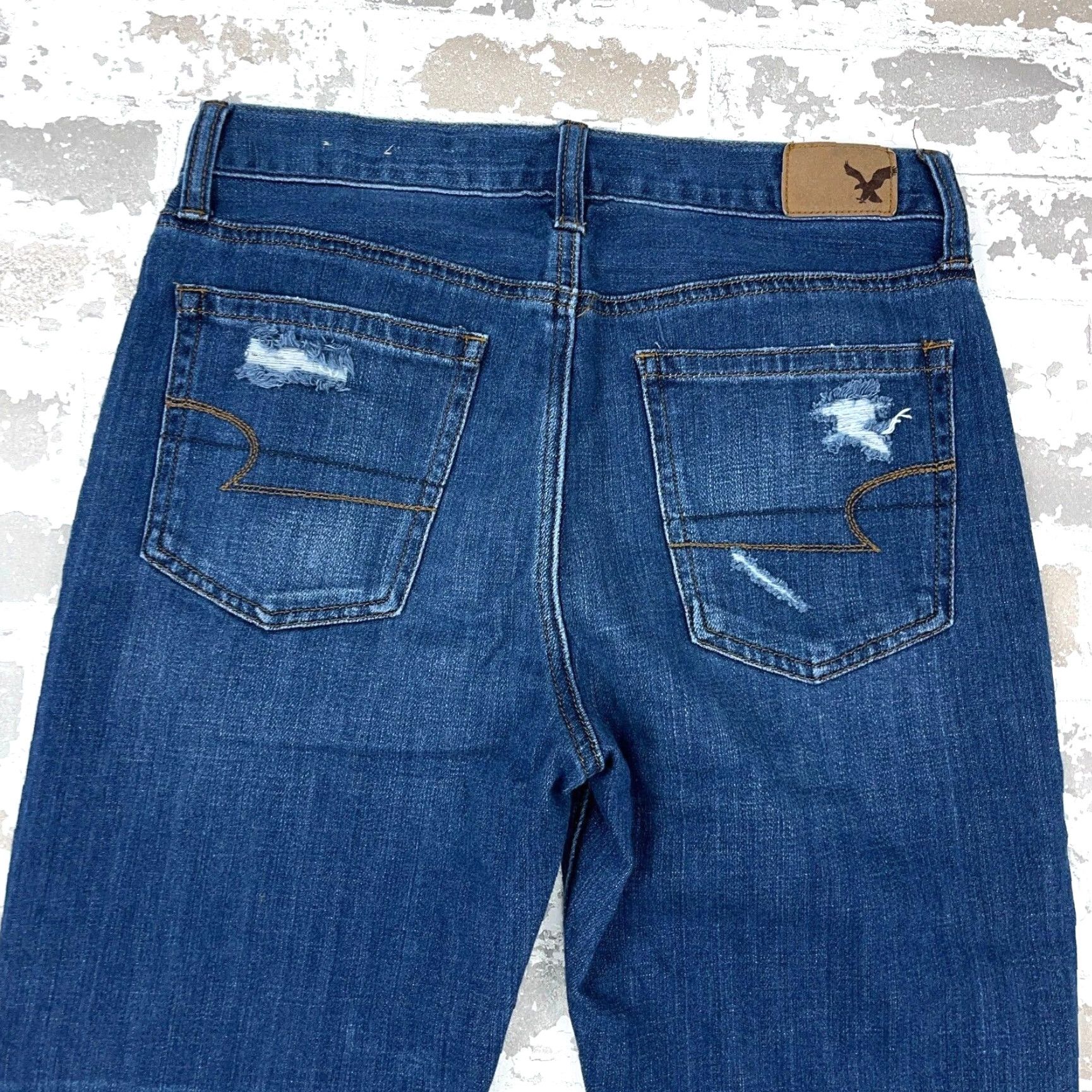 American Eagle Outfitters American Eagle Outfitters Jeans Women 2 High Rise Button Fly Ripped Holes N/A Size 26" / US 2 / IT 38 - 5 Thumbnail
