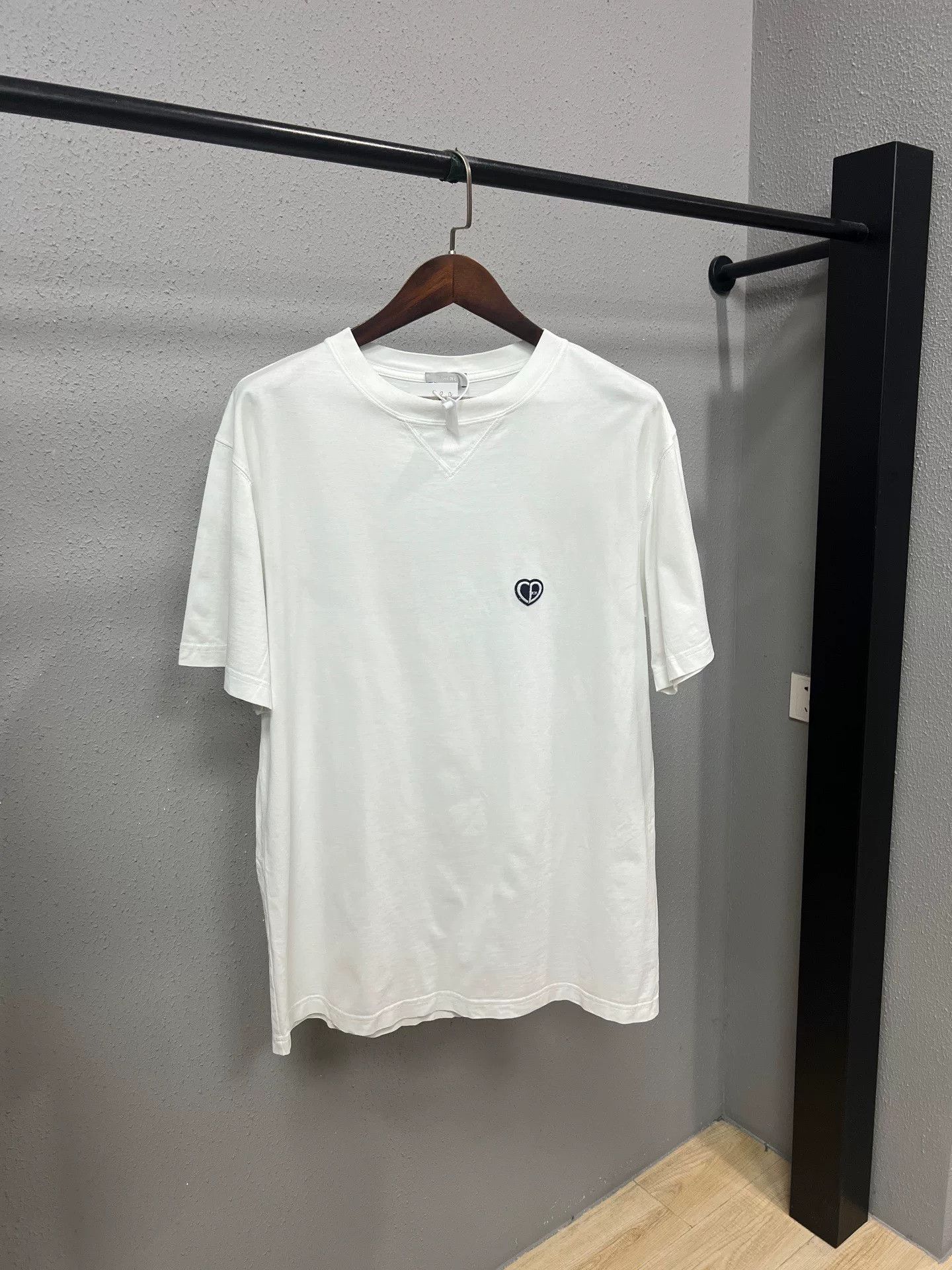 Dior Dior Logo Short Sleeve T-Shirt Size US L / EU 52-54 / 3 - 1 Thumbnail