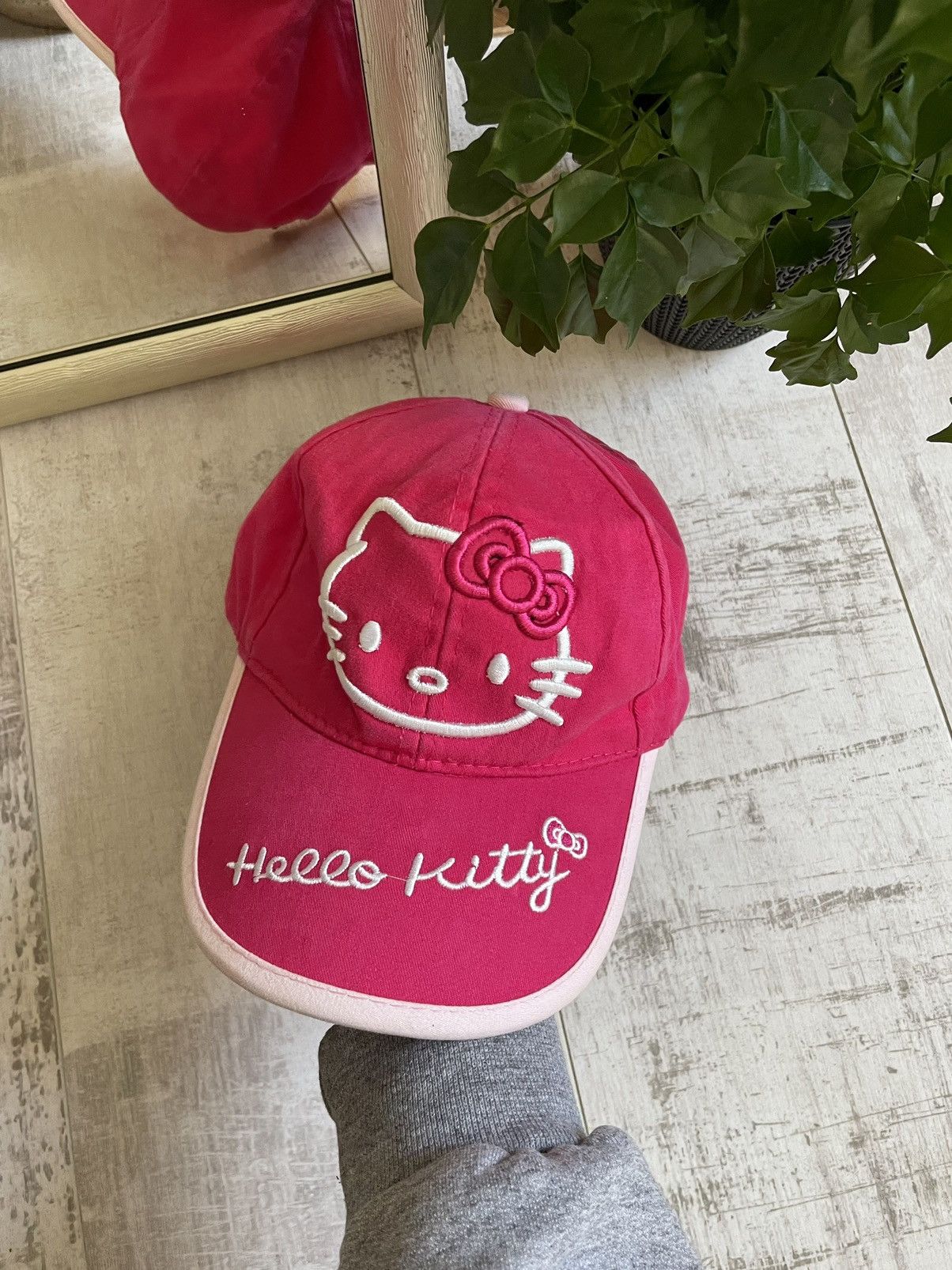Japanese Brand × Vintage 90’s Hallo Kitty Vintage Hat Cap Y2K Pink Avant Garde Size ONE SIZE - 1 Thumbnail