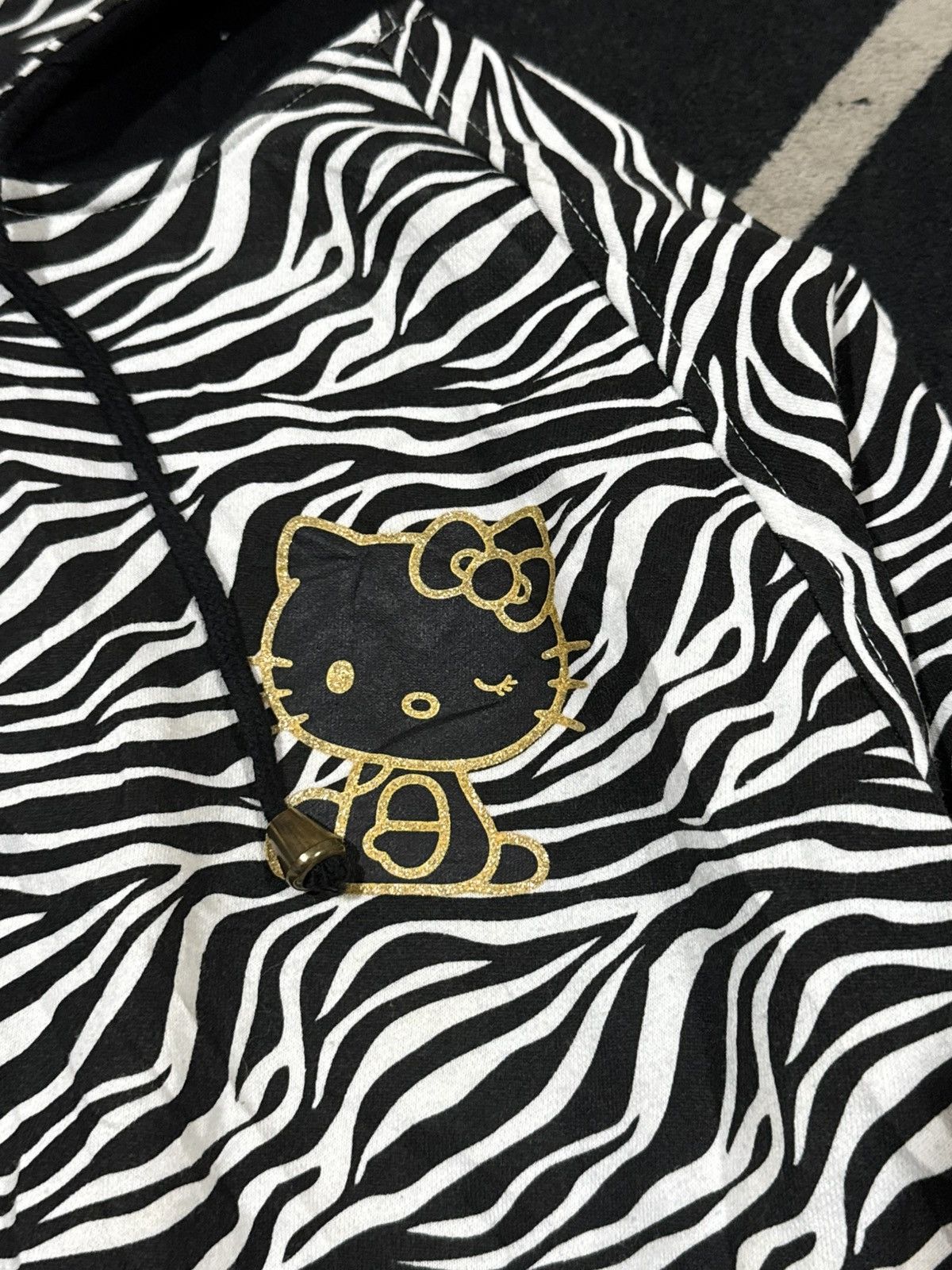 Hysteric Glamour Hello Kitty Zebra Zip Hoodie Japanese Size US L / EU 52-54 / 3 - 5 Thumbnail