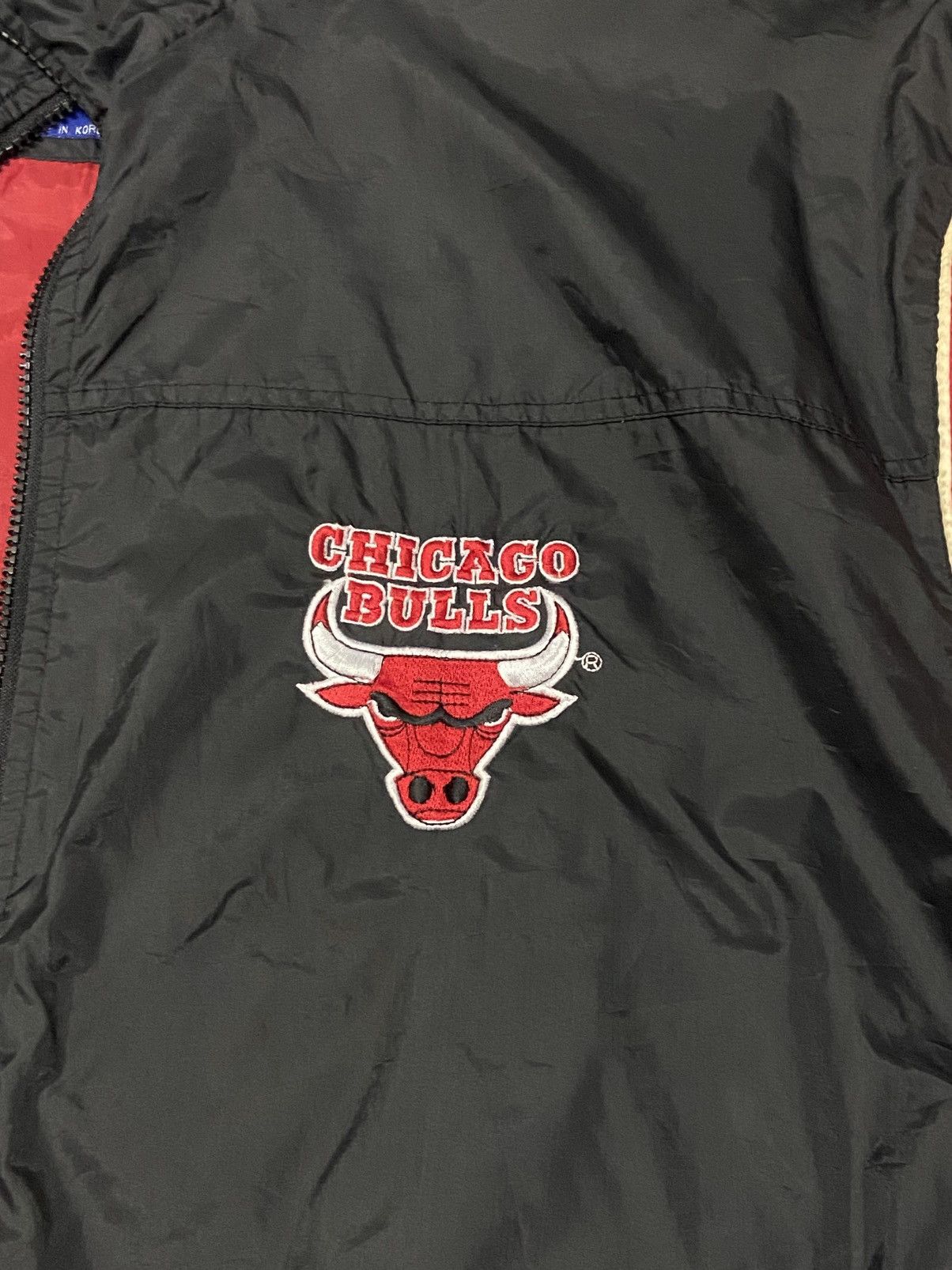 NBA × Vintage VINTAGE 90'S CHICAGO BULLS WINDBREAKER Size US L / EU 52-54 / 3 - 11 Thumbnail
