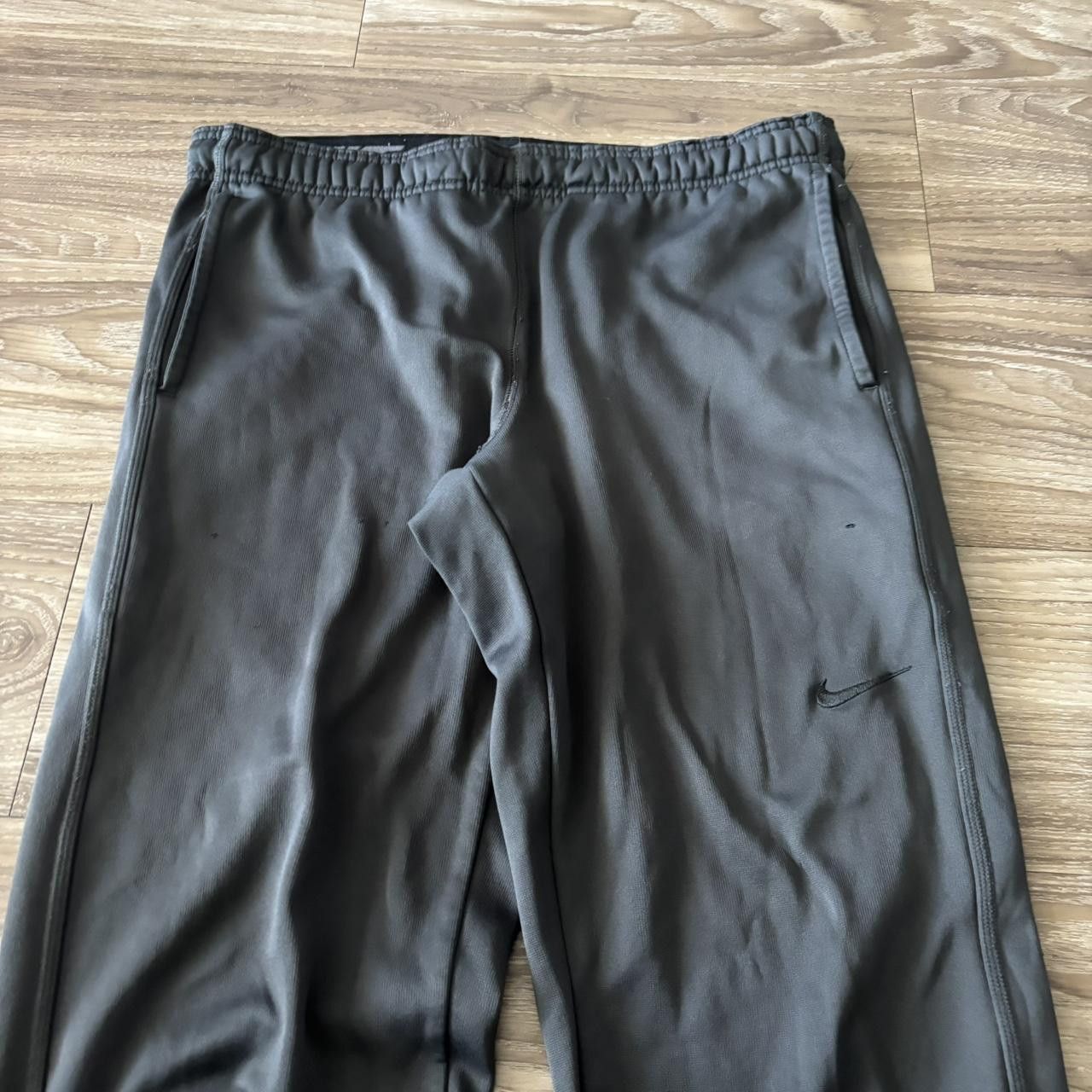 Nike Crazy Vintage Y2K/2000s Black Grey Nike Essential Track Pants! Size S Size US 32 / EU 48 - 4 Thumbnail