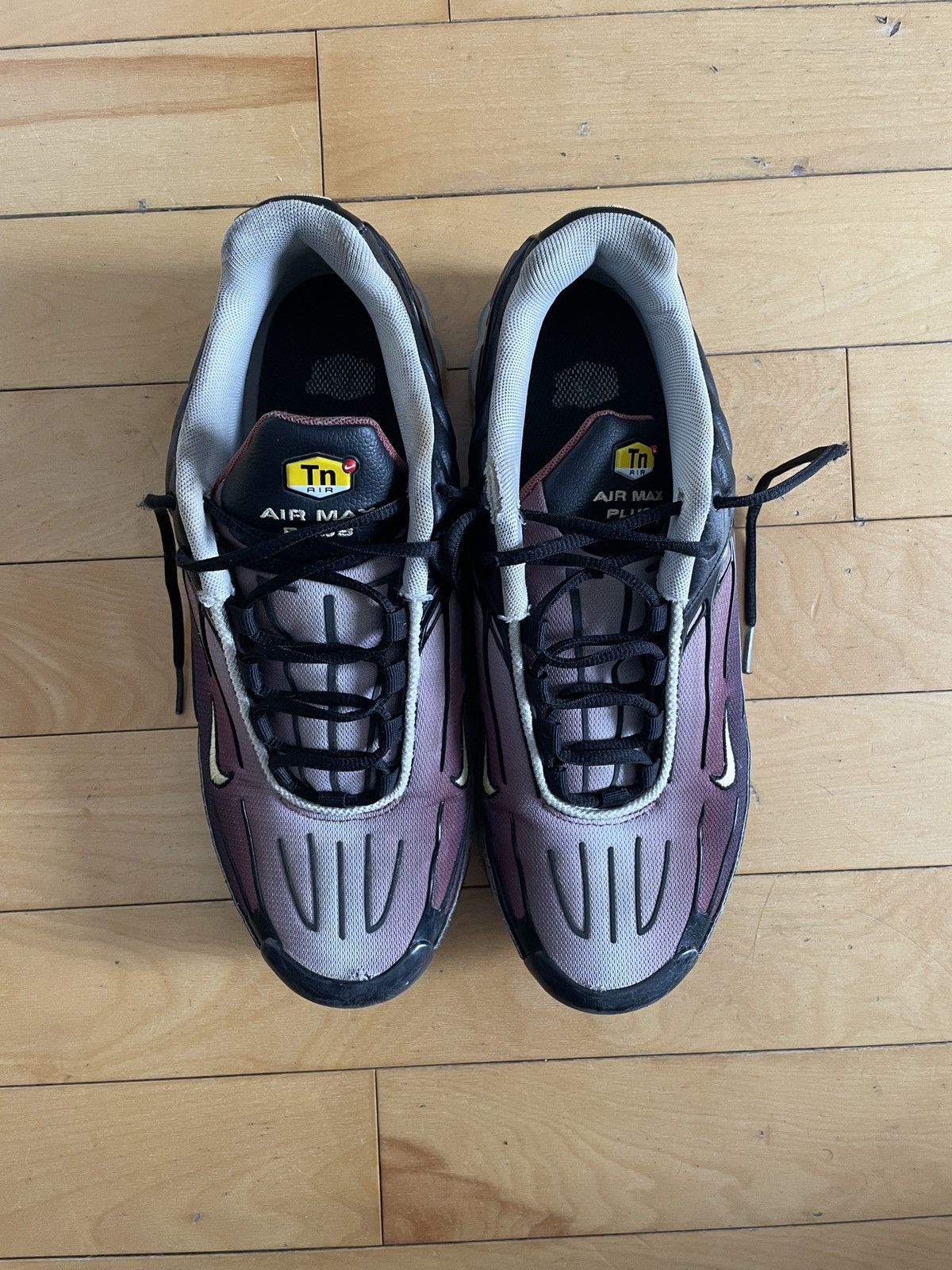 Nike Nike Air Max Plus TN 3 Size US 10 / EU 43 - 2 Thumbnail