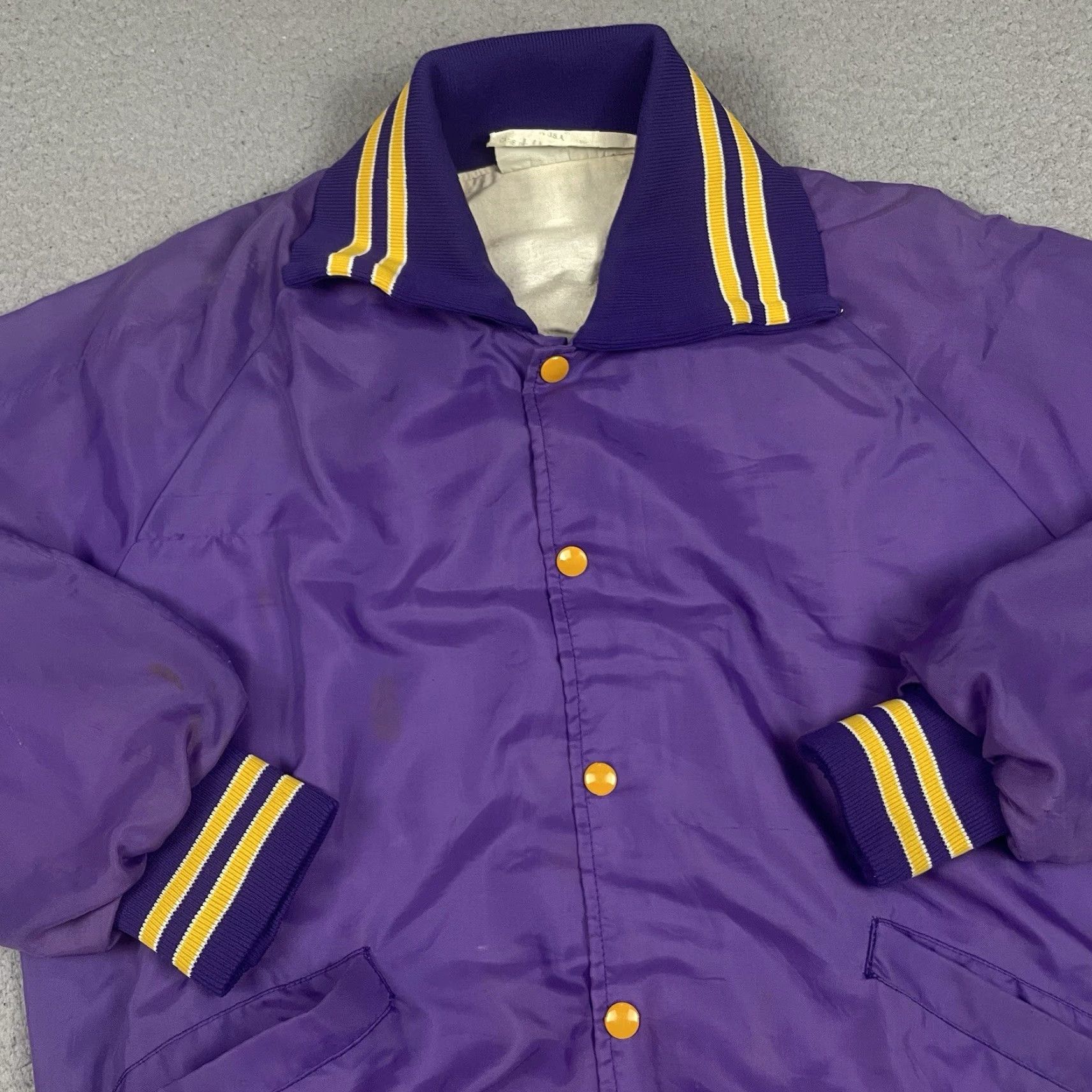 Holloway VINTAGE Holloway Jacket Unisex Adults M Purple Distressed 80s Griffin Baseball Varsity Nylon Button Size US M / EU 48-50 / 2 - 2 Thumbnail