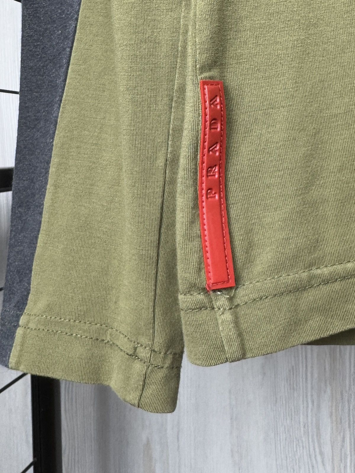 Prada 00’s Prada 2 Tone Zip pocket top Long-sleeve tee shirt y2k Size M / US 6-8 / IT 42-44 - 4 Thumbnail