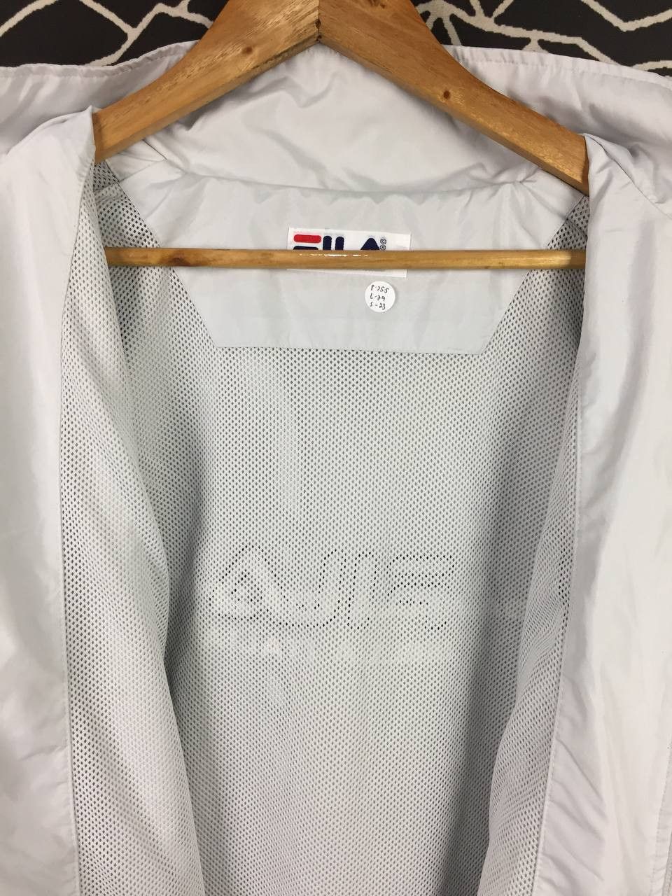 Fila Vtg FILA Biella Italia Side Tape Windbreaker Jacket Size US L / EU 52-54 / 3 - 7 Thumbnail