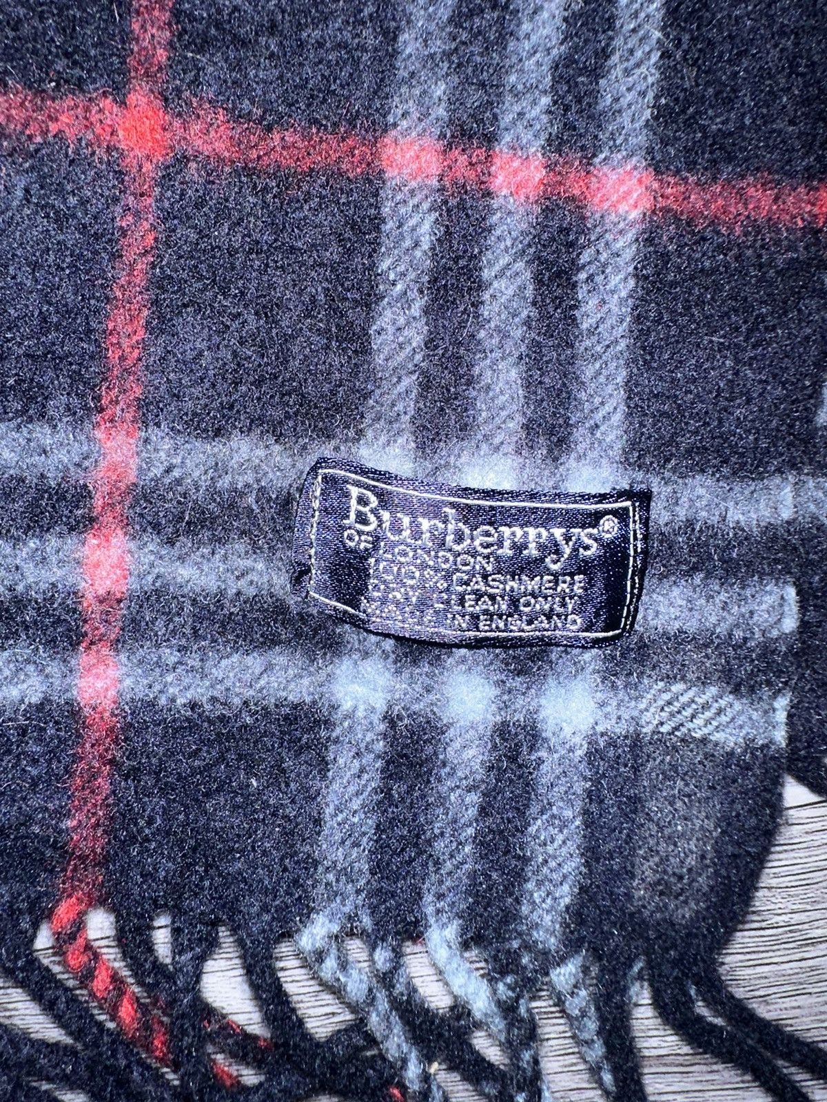 Burberry Vintage Burberry Black Nova Check Cashmere Scarf Size ONE SIZE - 5 Thumbnail