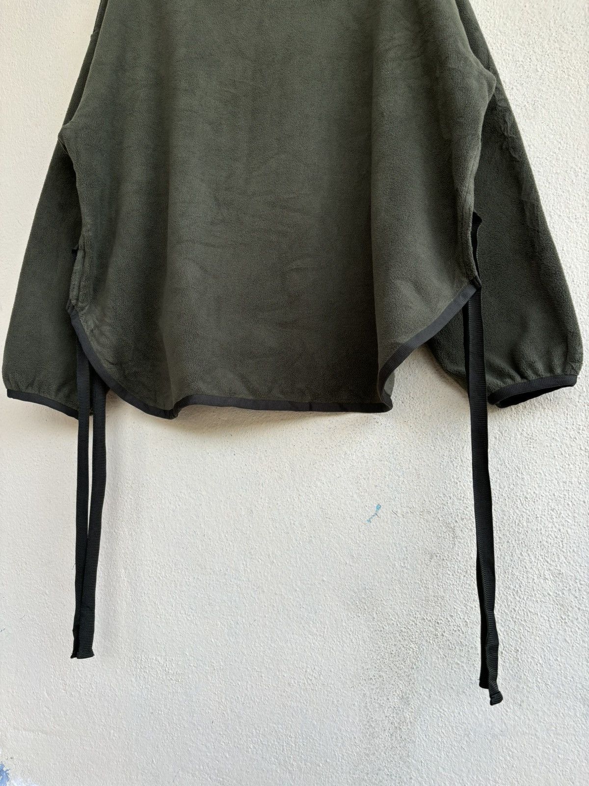 Uniqlo × White Mountaineering Straped Edges Fleece Size XL / US 12-14 / IT 48-50 - 5 Thumbnail