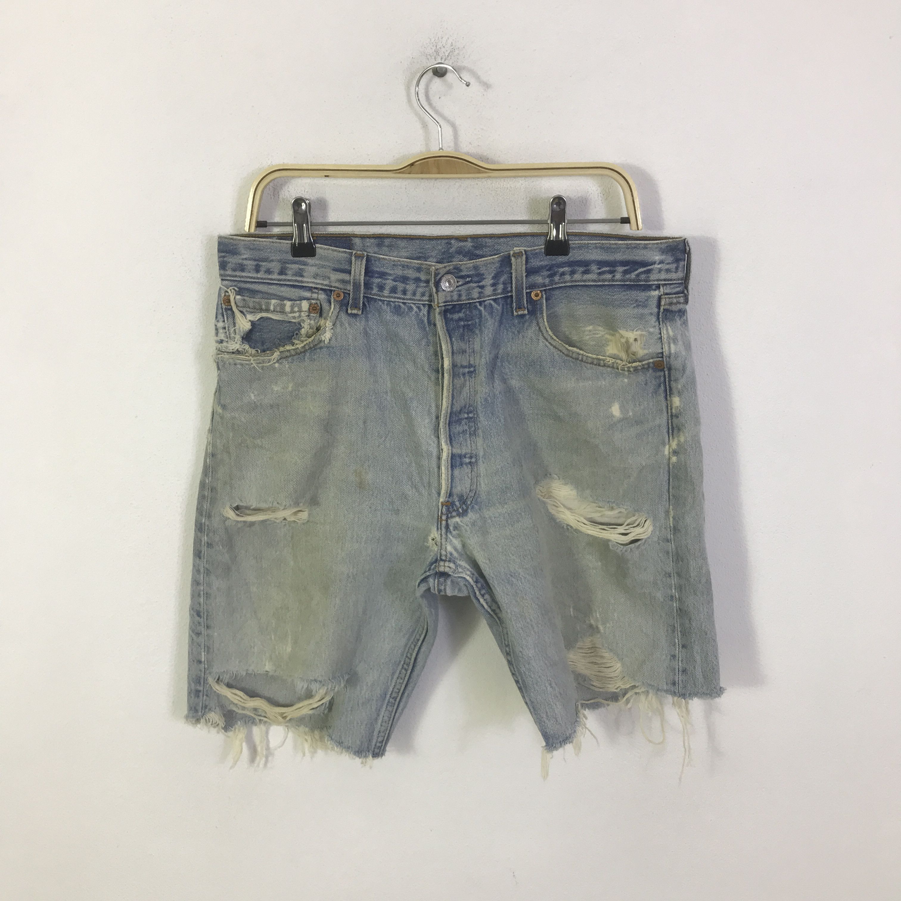 Levi's Vintage Clothing Vintage Levi’s 501 distressed denim shorts K130B9 Size US 30 / EU 46 - 1 Thumbnail
