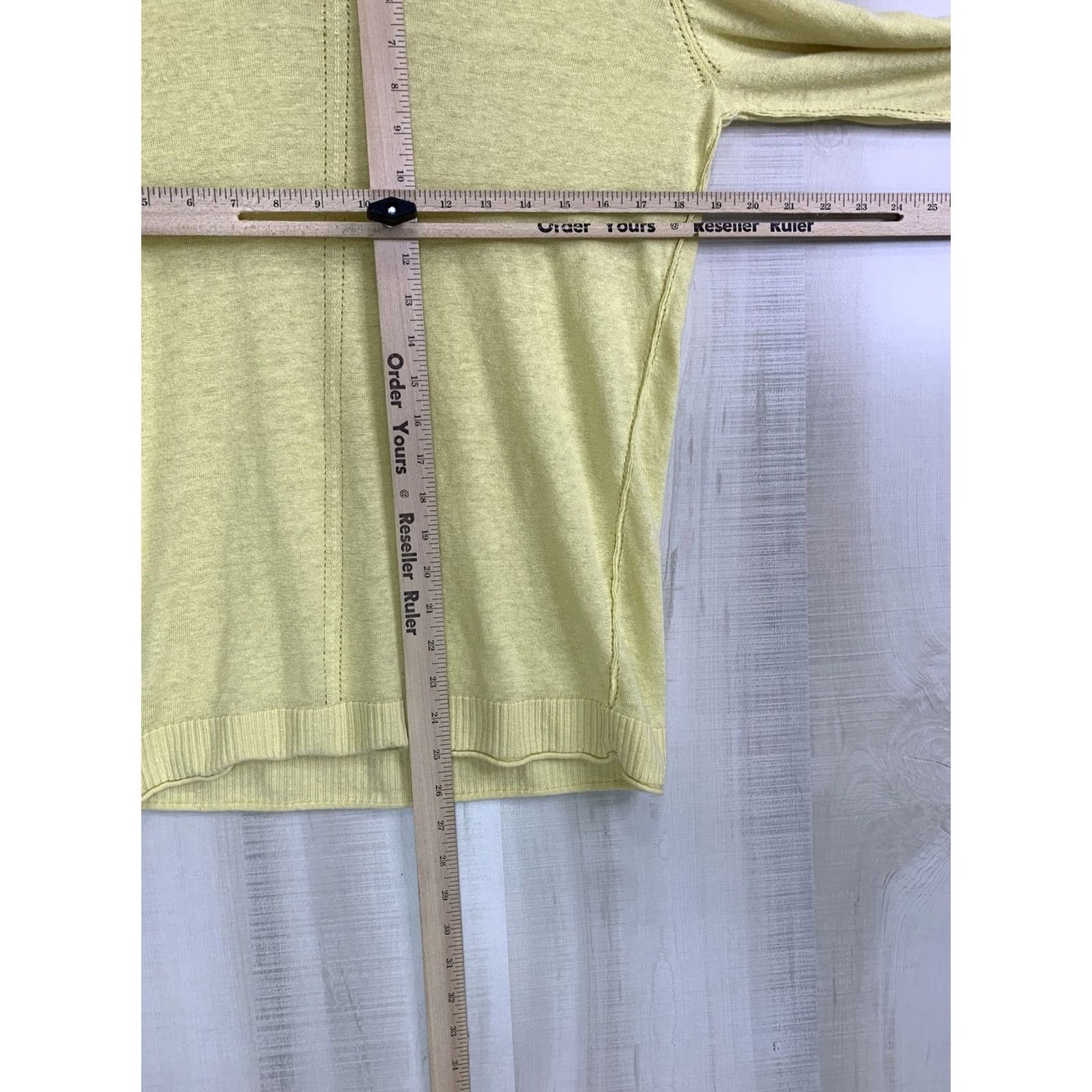 Tommy Bahama VINTAGE Tommy Bahama Relax Yellow Linen Reverse Hem Knit Womens Medium Long Sleeve Size M / US 6-8 / IT 42-44 - 6 Thumbnail