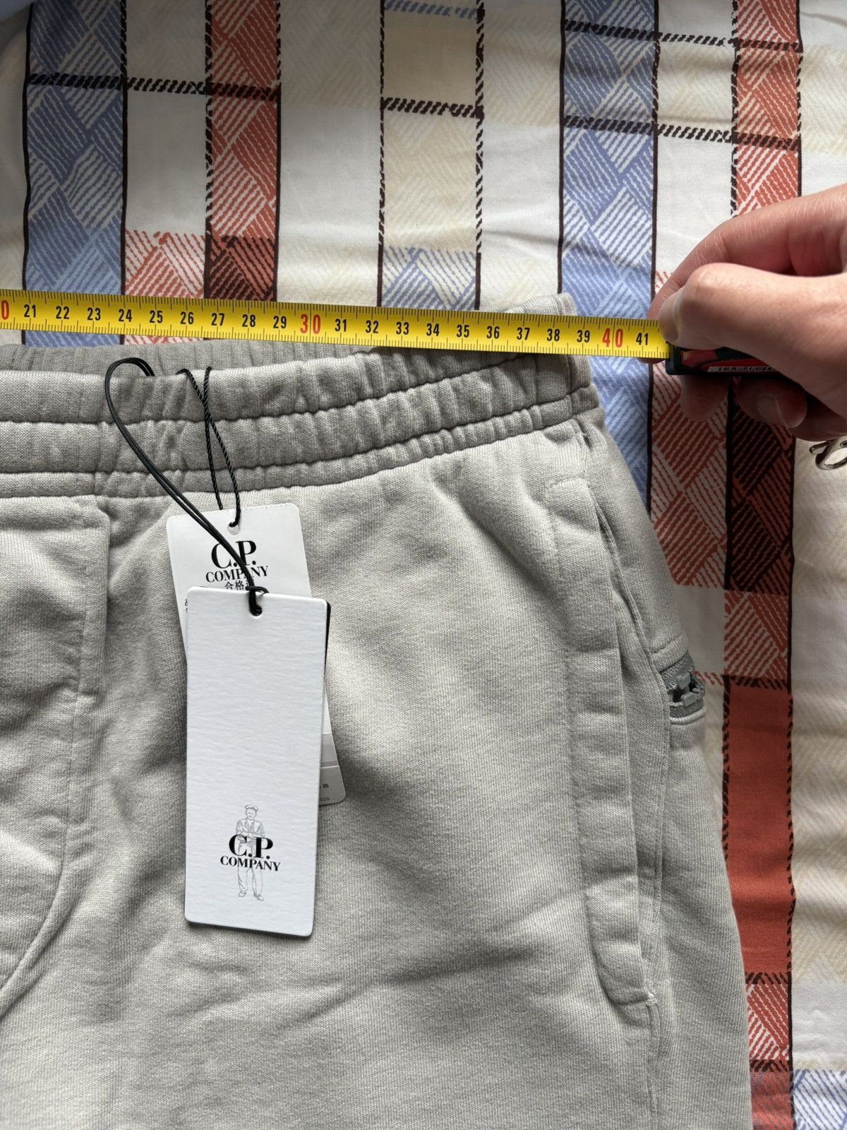 C.P. Company SIZE L | C.P. COMPANY SHORTS JOGGING BERMUDA Size US 34 / EU 50 - 4 Thumbnail
