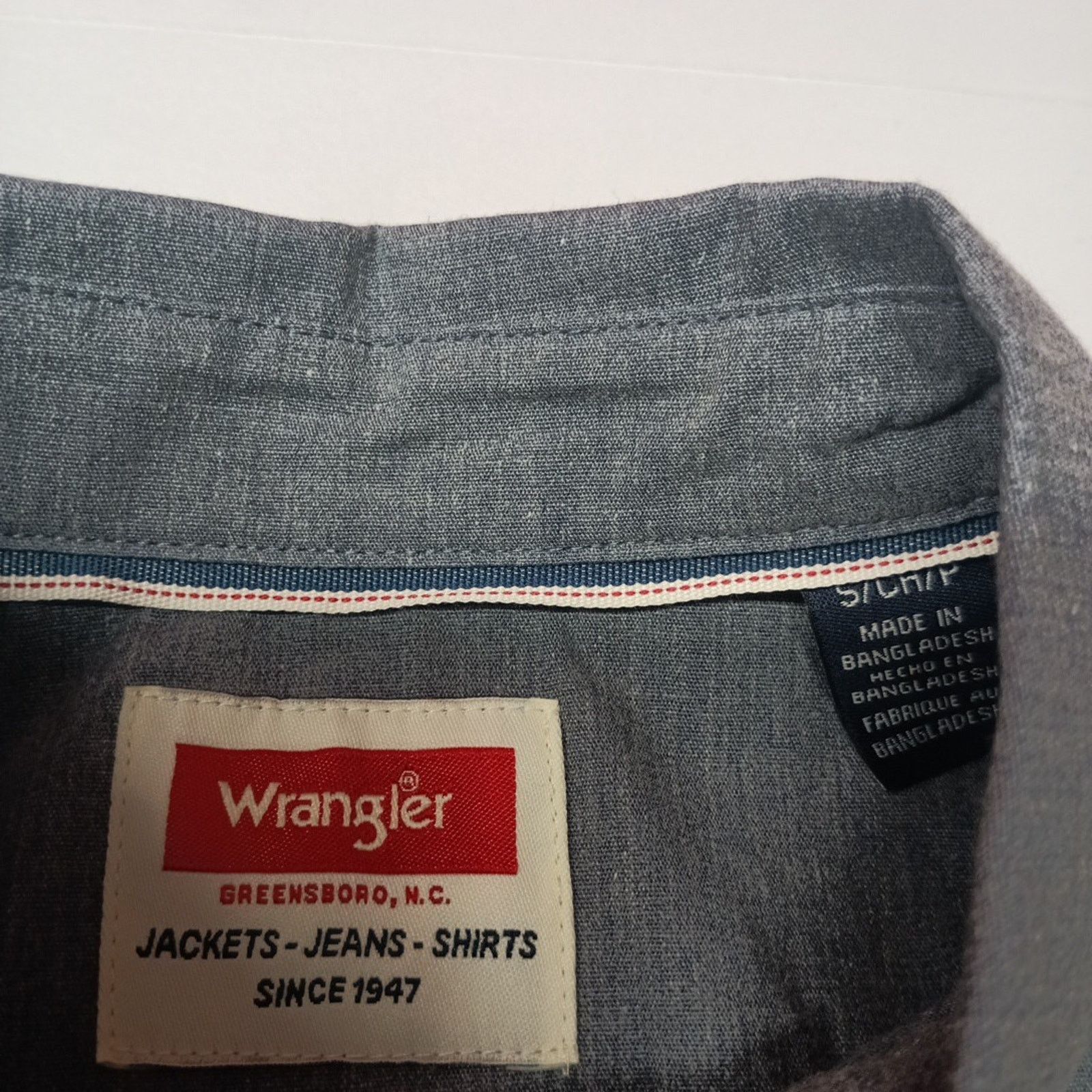 Wrangler Wrangler Men's Relaxed Fit Woven Shirt Size S Small Gray Size US S / EU 44-46 / 1 - 3 Thumbnail