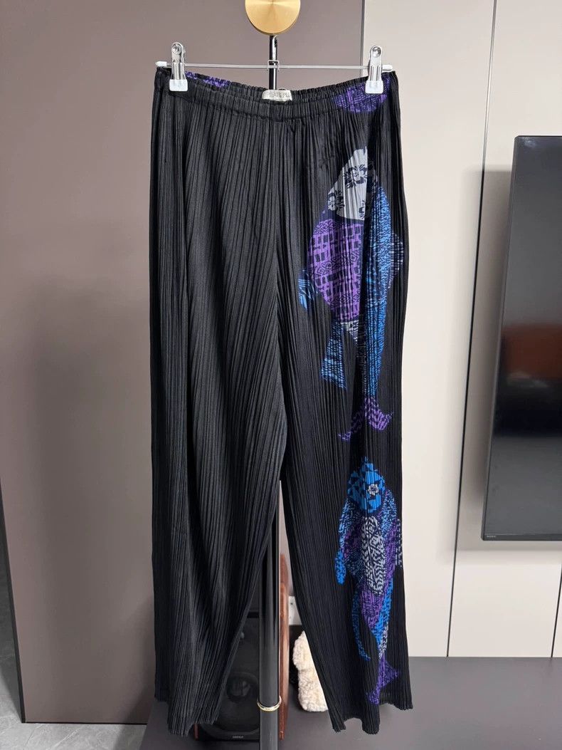 Issey Miyake Issey Miyake size:2 Yearly Surplus Black straight-leg trou Size 22" - 1 Thumbnail
